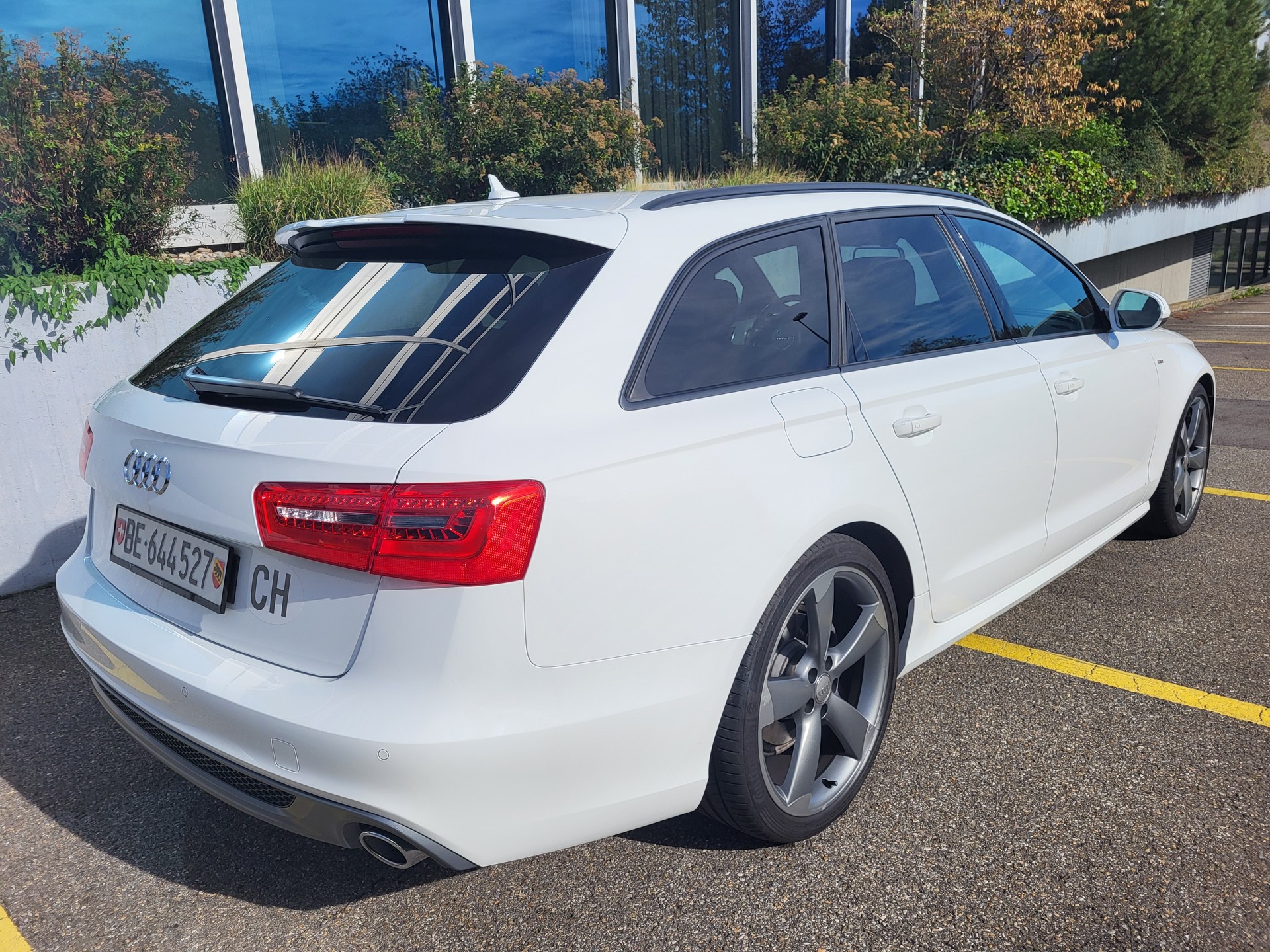 AUDI A6-image-5