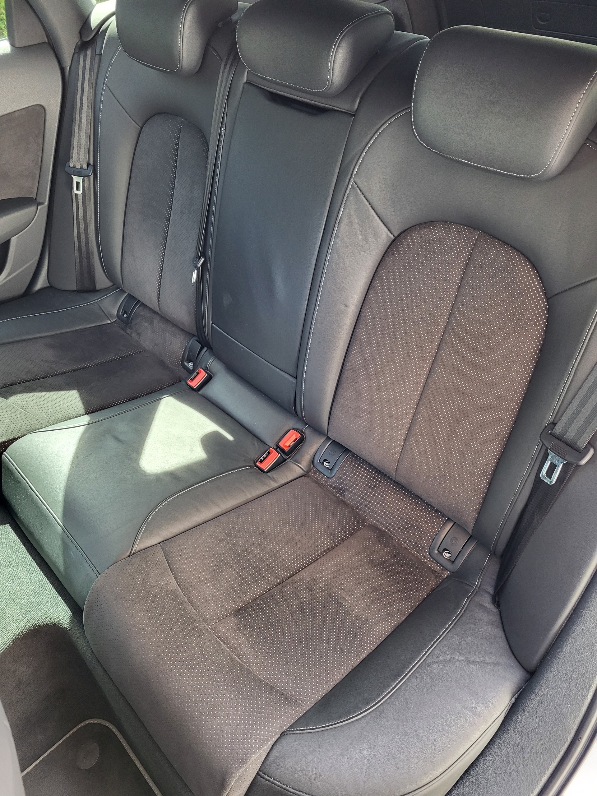 AUDI A6-image-14