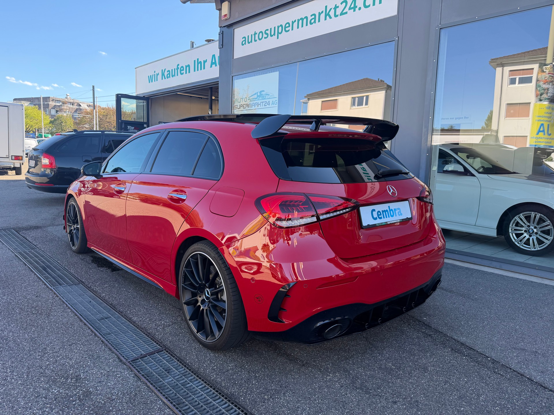 MERCEDES-BENZ A 35 AMG 4Matic Speedshift-image-2