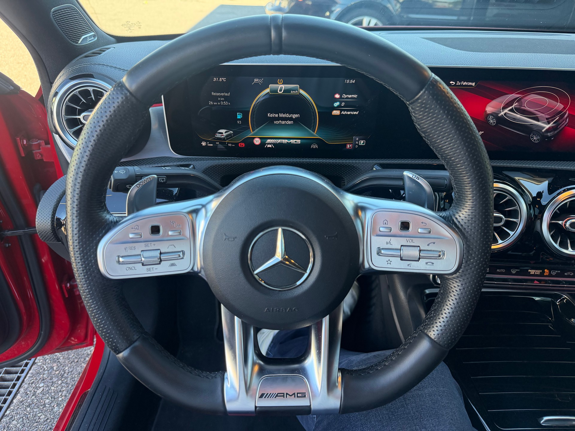 MERCEDES-BENZ A 35 AMG 4Matic Speedshift-image-15