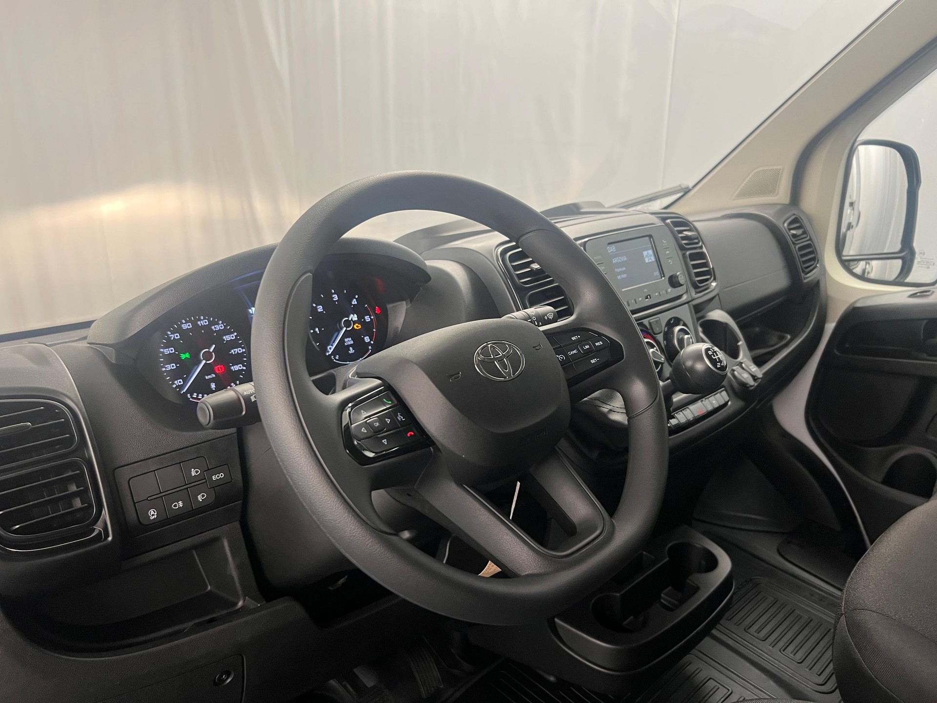 TOYOTA PROACE MAX Van 3.5 L2H2 2.2 D Active-image-6