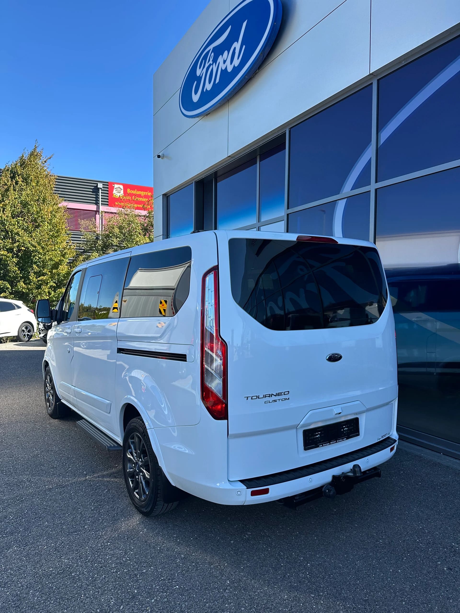 FORD Tourneo Custom 320 L1 2.0 TDCi 130 Titanium-showroom-element-3