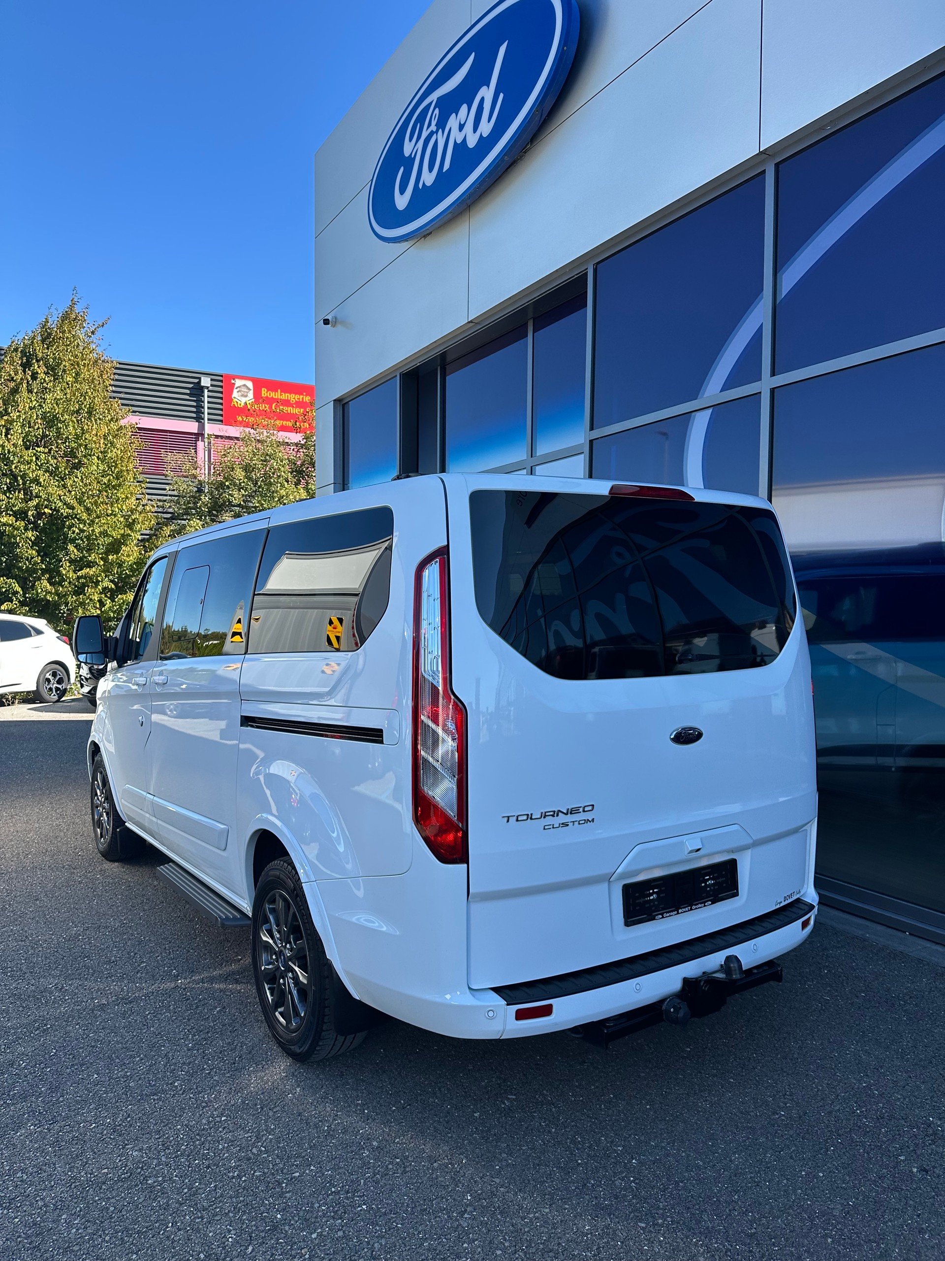 FORD Tourneo Custom 320 L1 2.0 TDCi 130 Titanium-image-3
