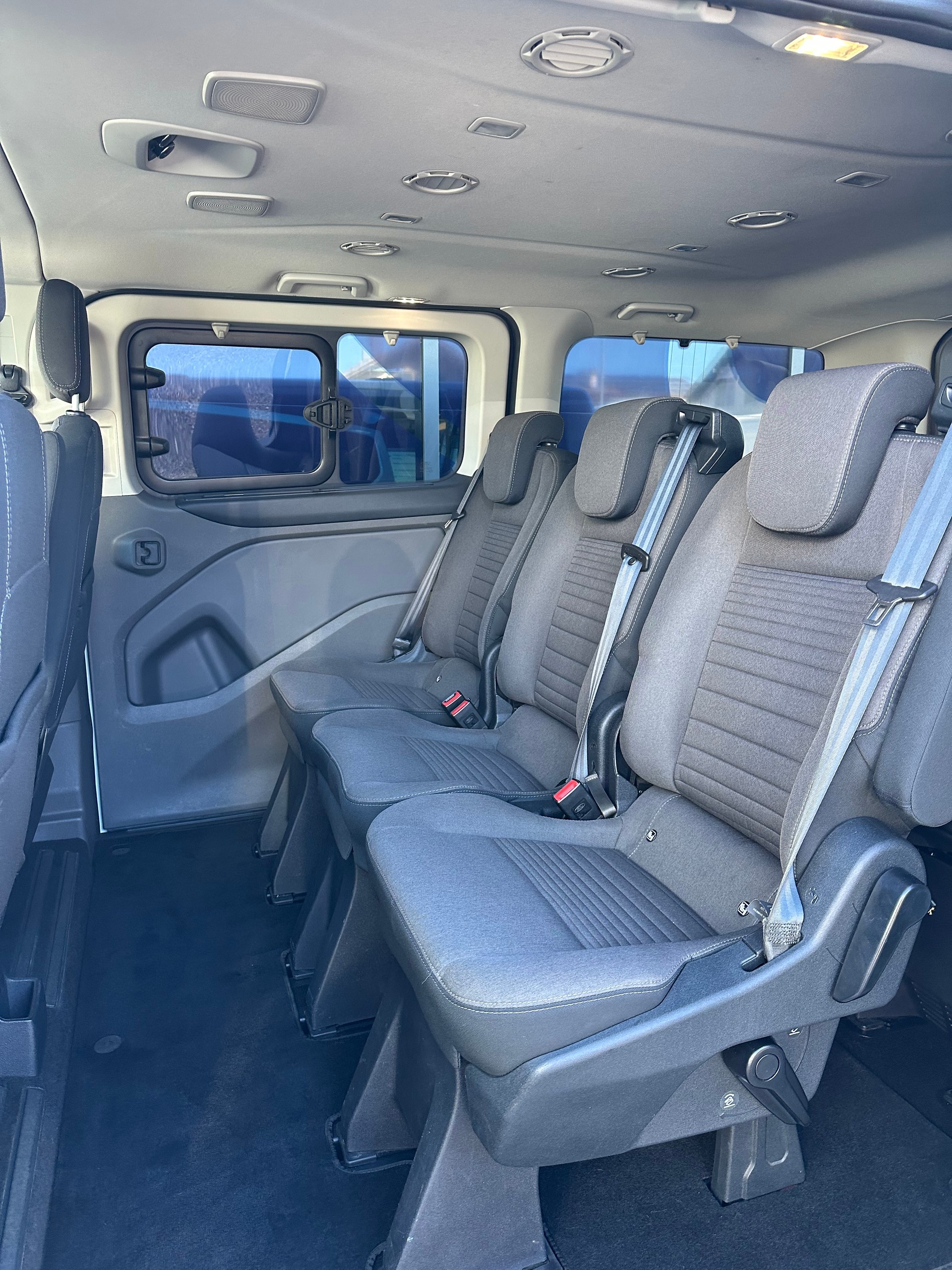 FORD Tourneo Custom 320 L1 2.0 TDCi 130 Titanium-image-11