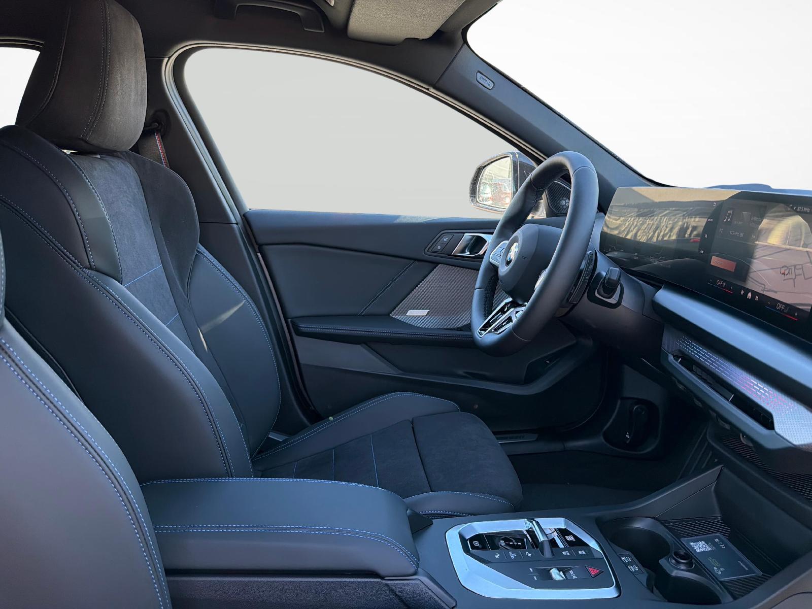 BMW 1er Reihe F70 123 xDrive-image-16