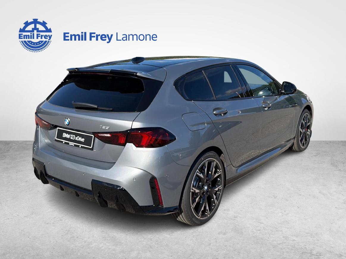BMW 1er Reihe F70 123 xDrive-image-4