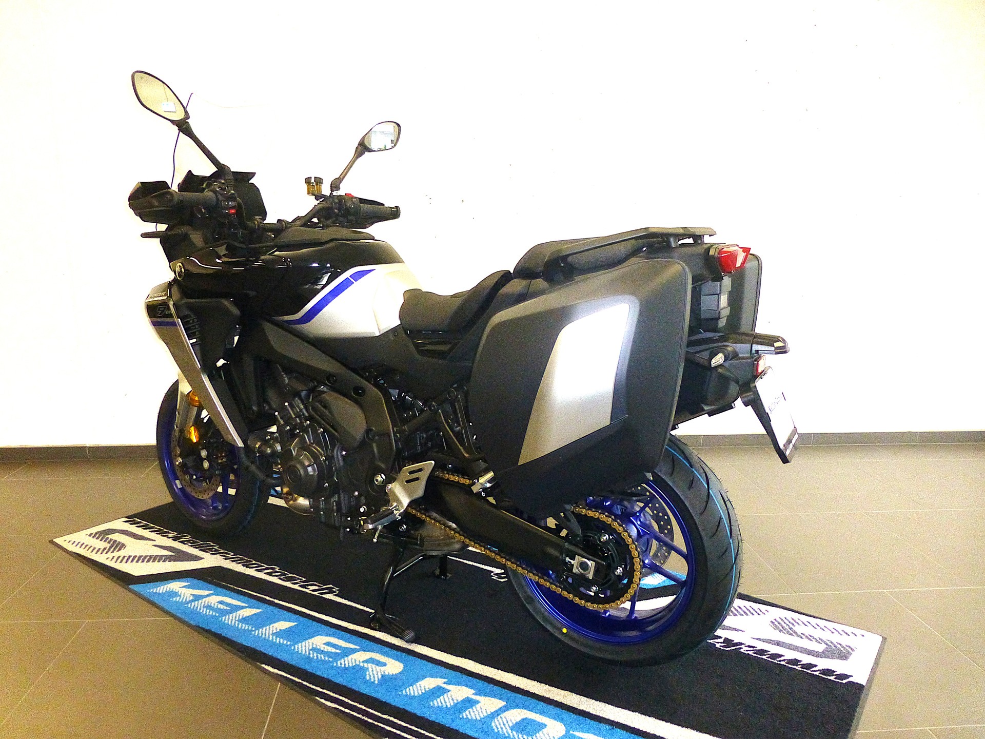 YAMAHA Tracer 9 GT+-showroom-element-3