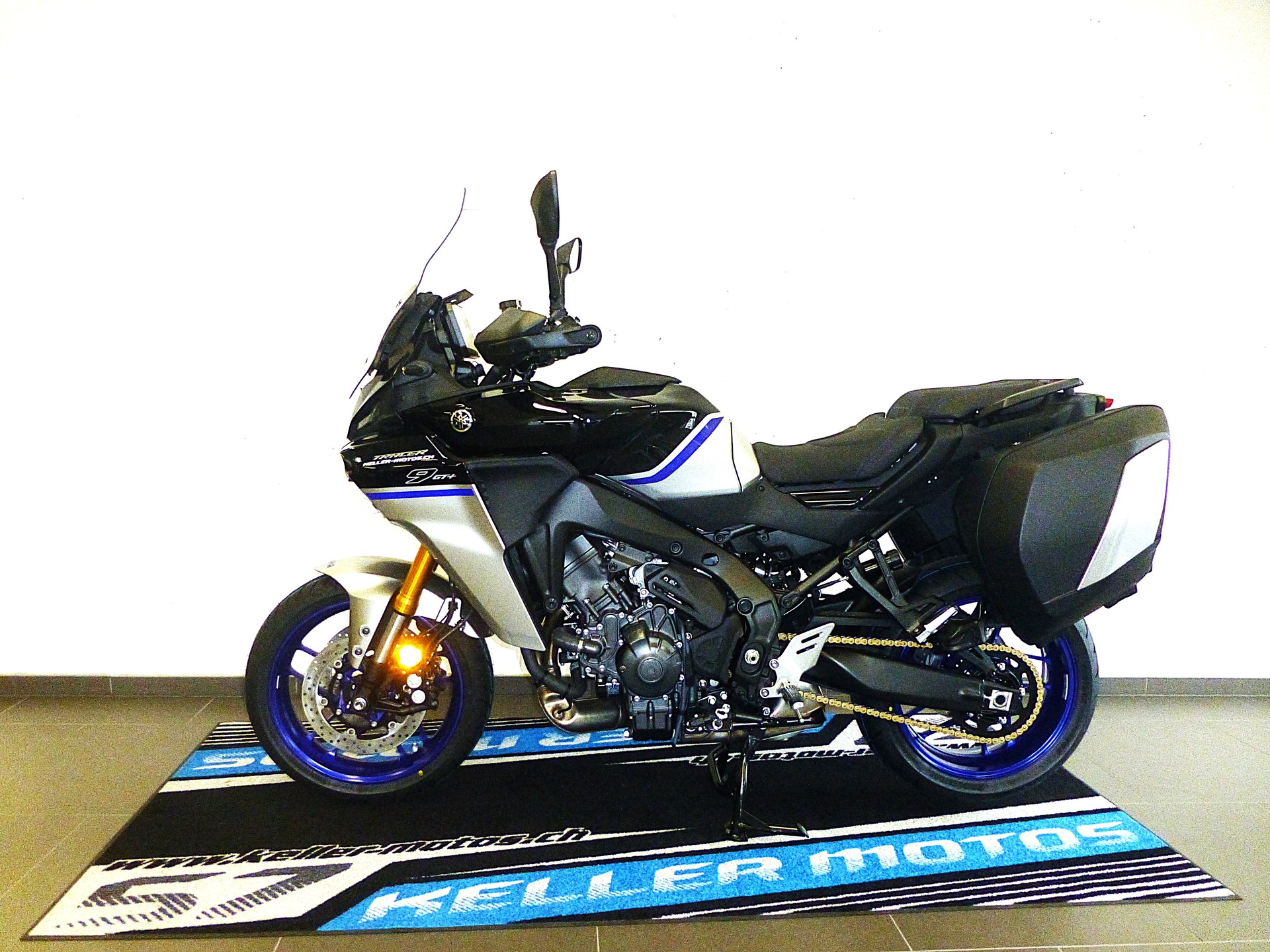 YAMAHA Tracer 9 GT+-showroom-element-1