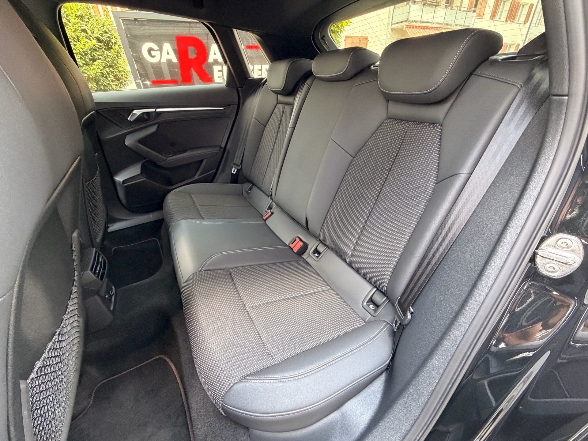 AUDI S3 Sportback 2.0 TFSI quattro *** UNSCHLAGBARER PREIS !!! ***-image-23