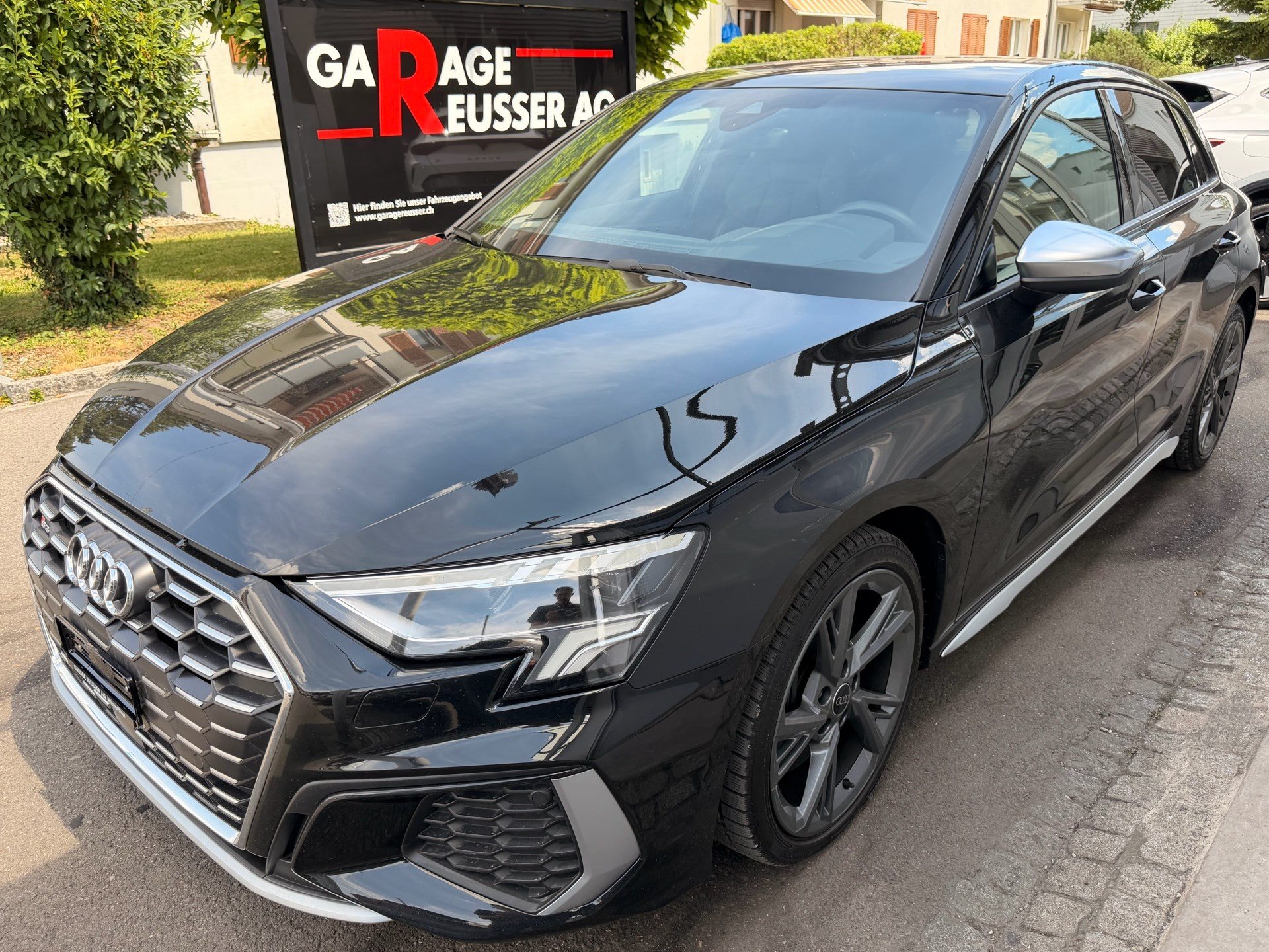 AUDI S3 Sportback 2.0 TFSI quattro *** UNSCHLAGBARER PREIS !!! ***-image-0