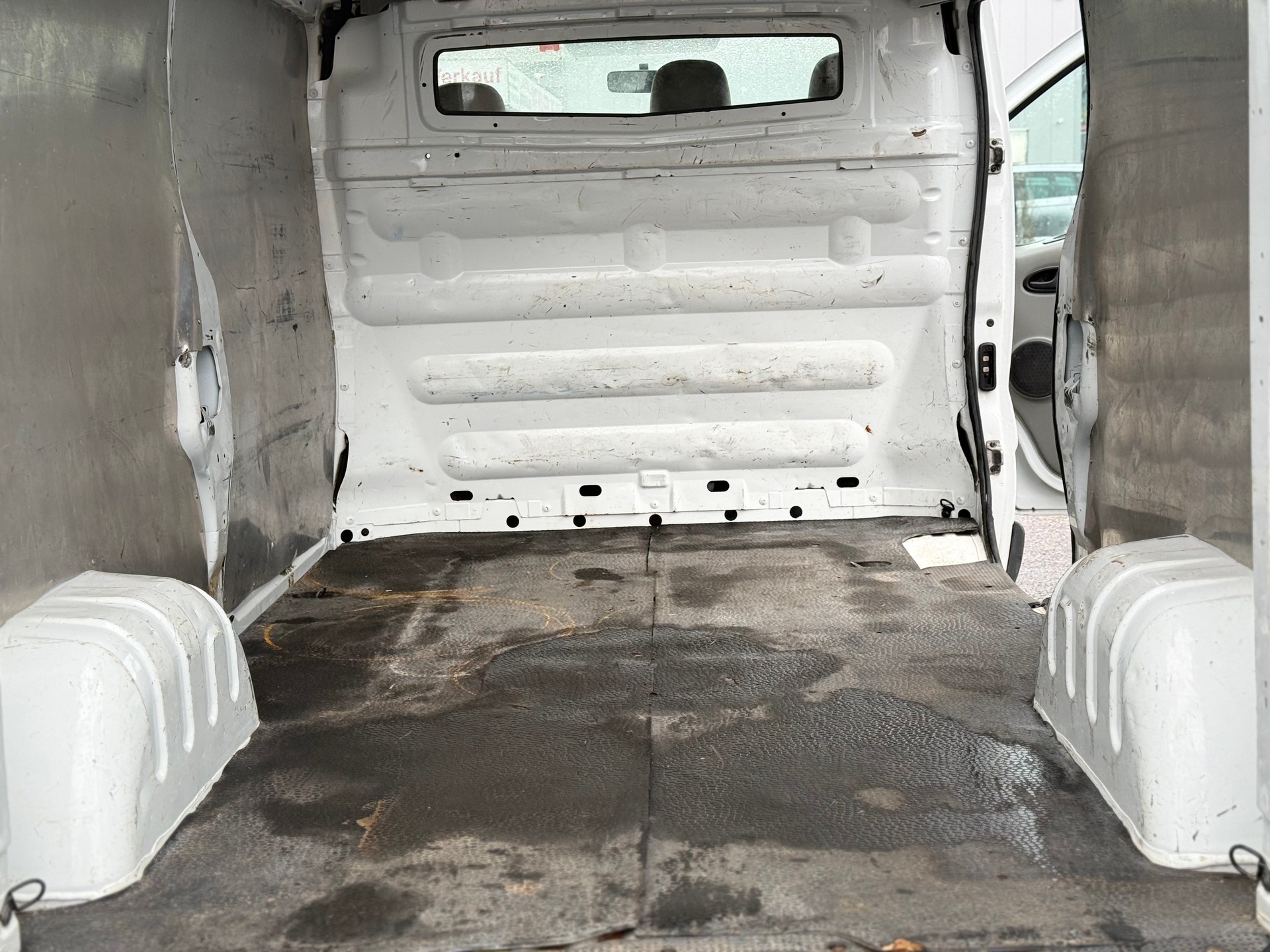 RENAULT Trafic 2.0i 2.9t L1H1-image-6