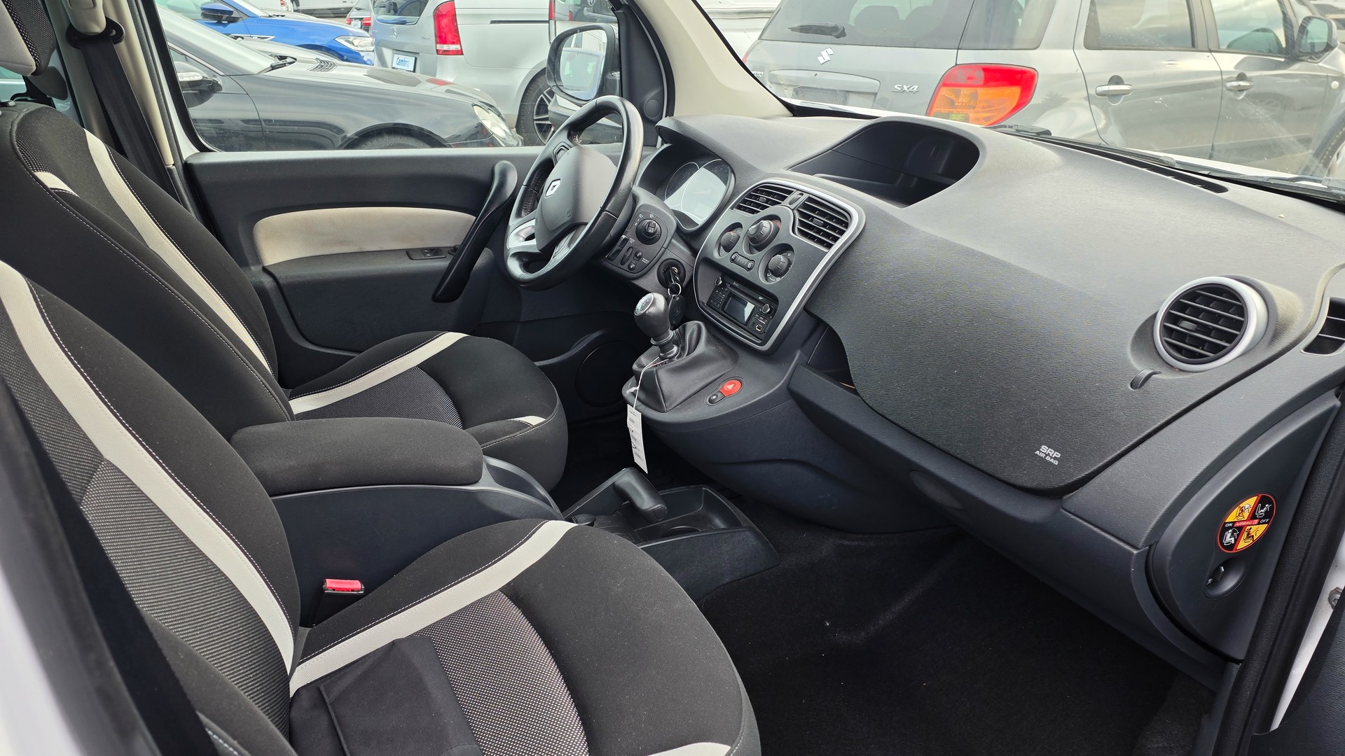 RENAULT Kangoo 1.2 16V Turbo Energy-image-5