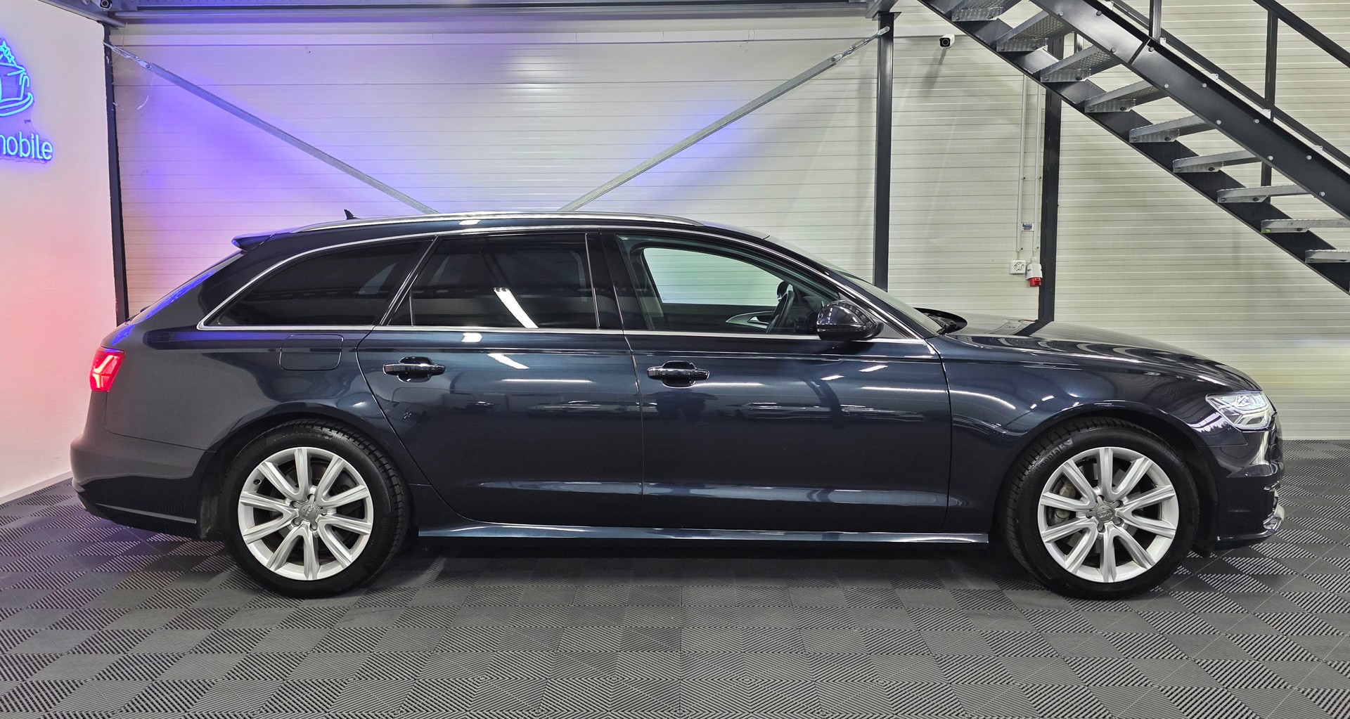 AUDI A6 Avant 2.0 TFSI quattro S-tronic-image-3