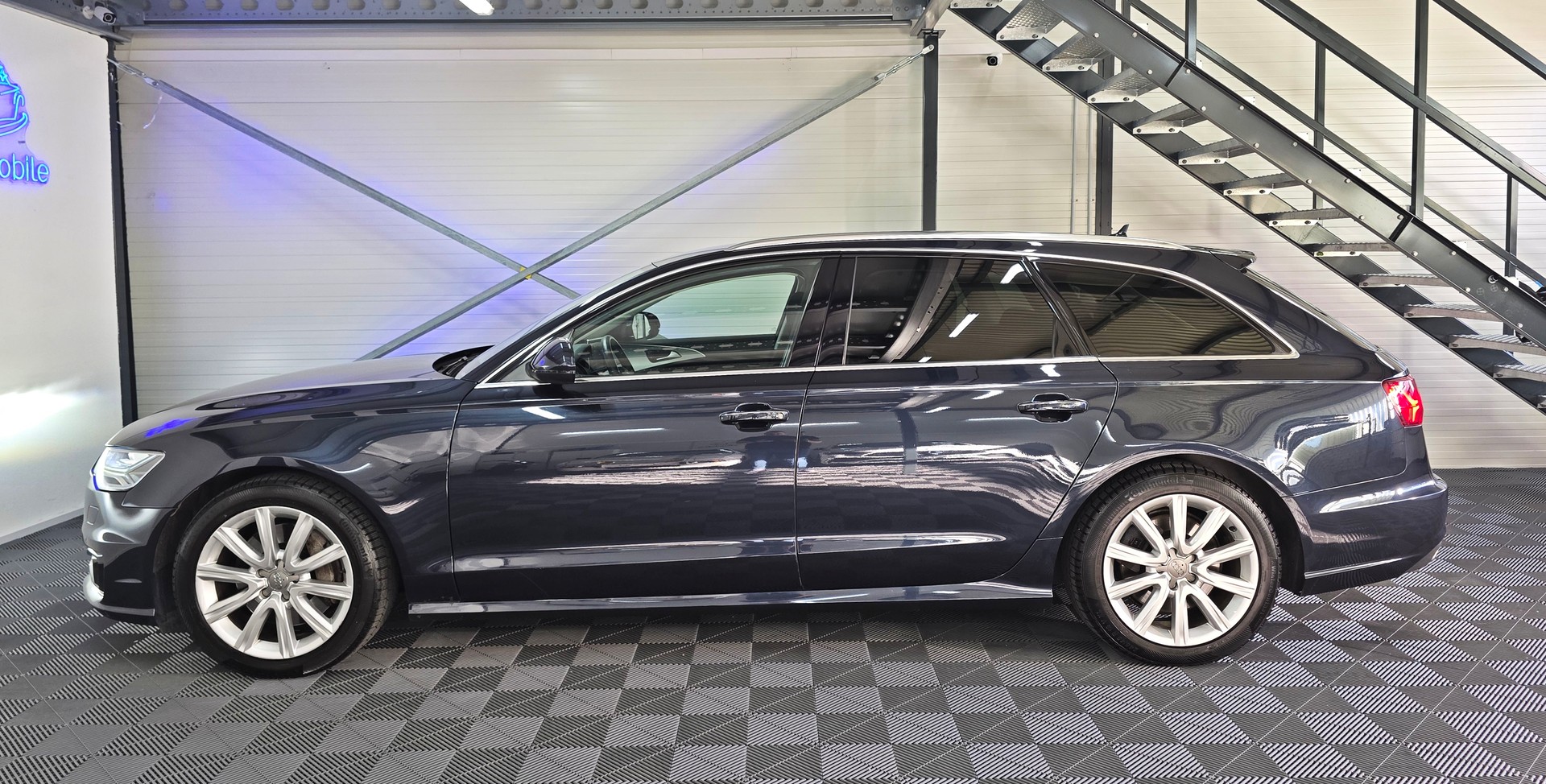 AUDI A6 Avant 2.0 TFSI quattro S-tronic-image-8
