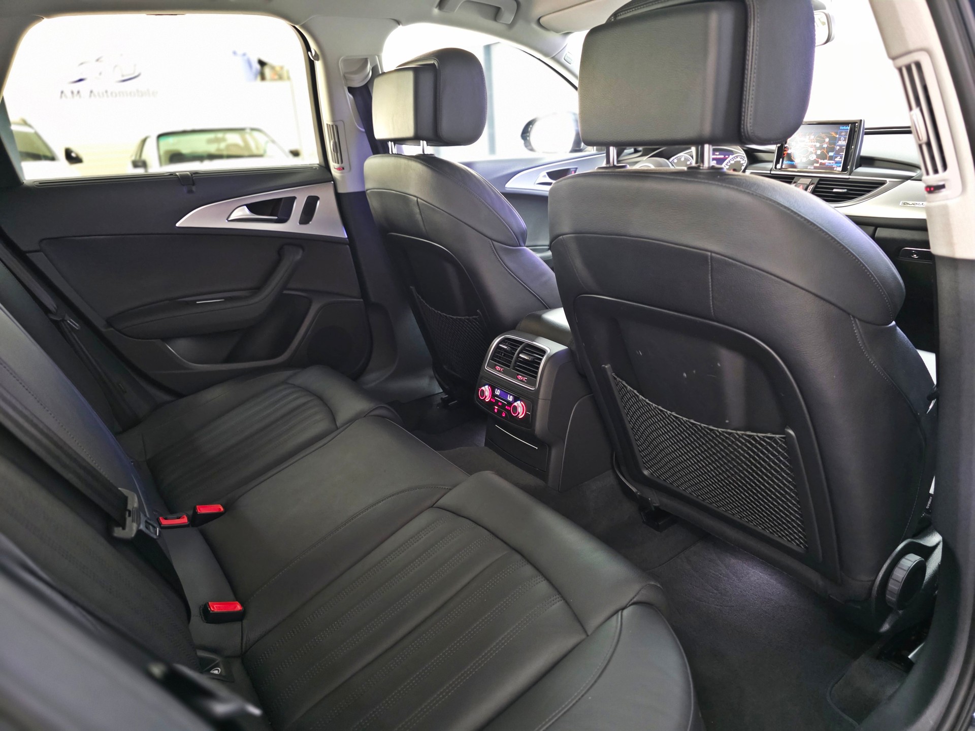 AUDI A6 Avant 2.0 TFSI quattro S-tronic-image-15