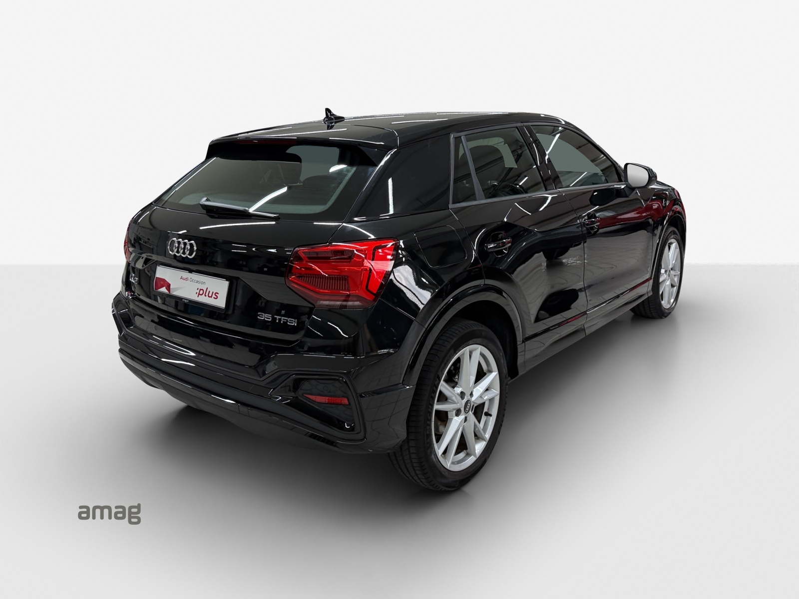 AUDI Q2 35 TFSI S line S-tronic-image-4