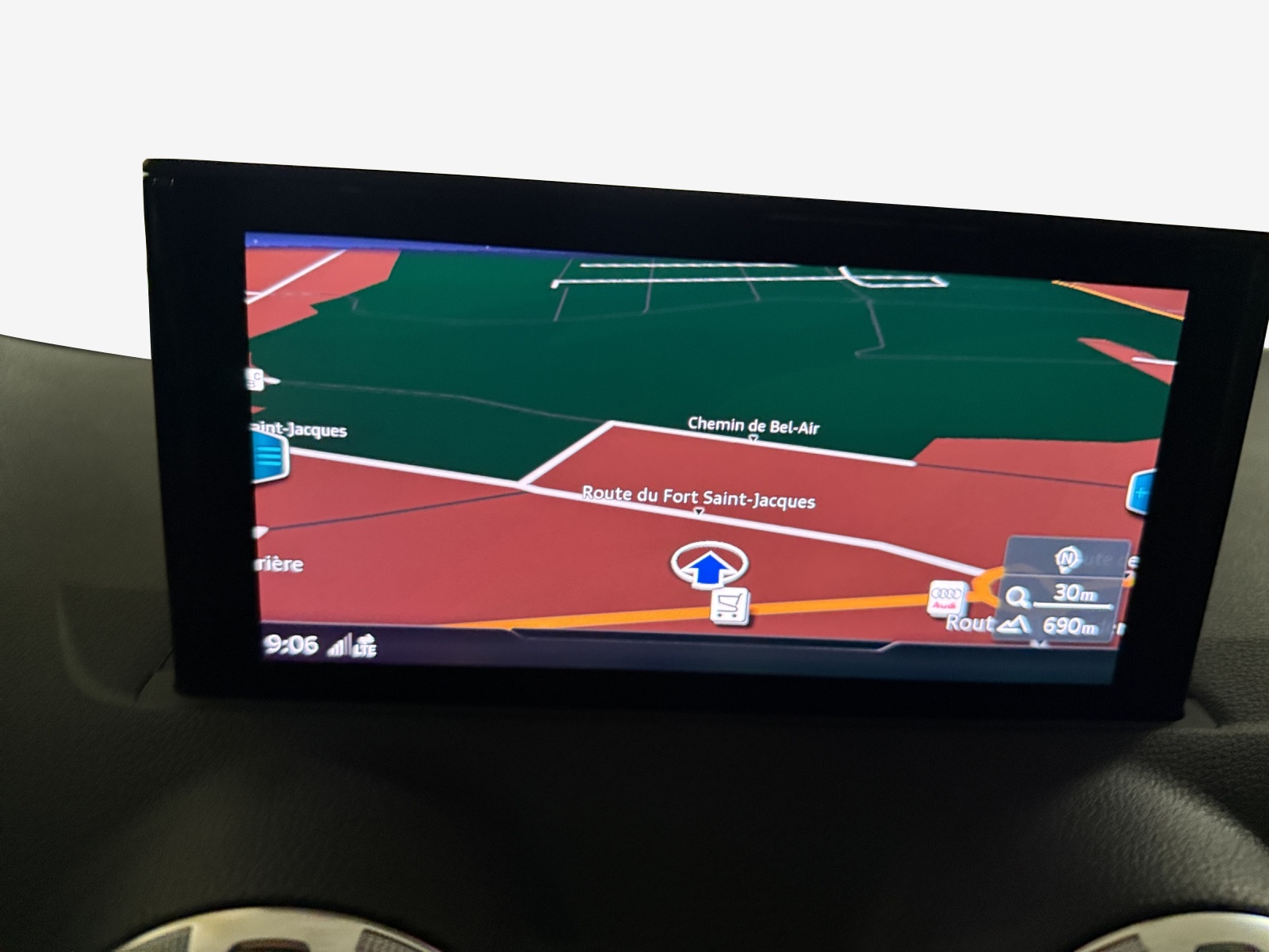 AUDI Q2 35 TFSI S line S-tronic-image-15