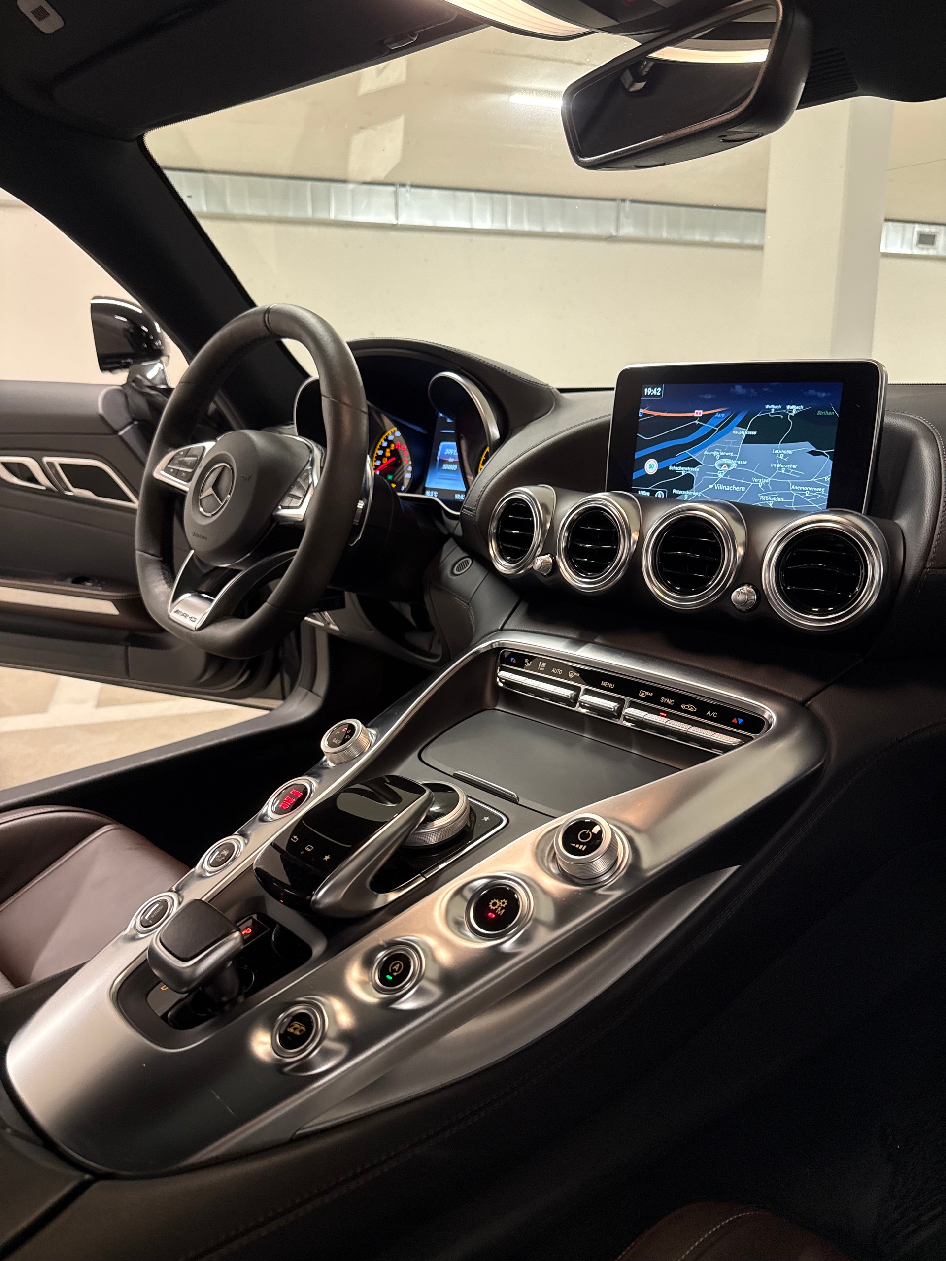 MERCEDES-BENZ AMG GT S Speedshift DCT-image-23
