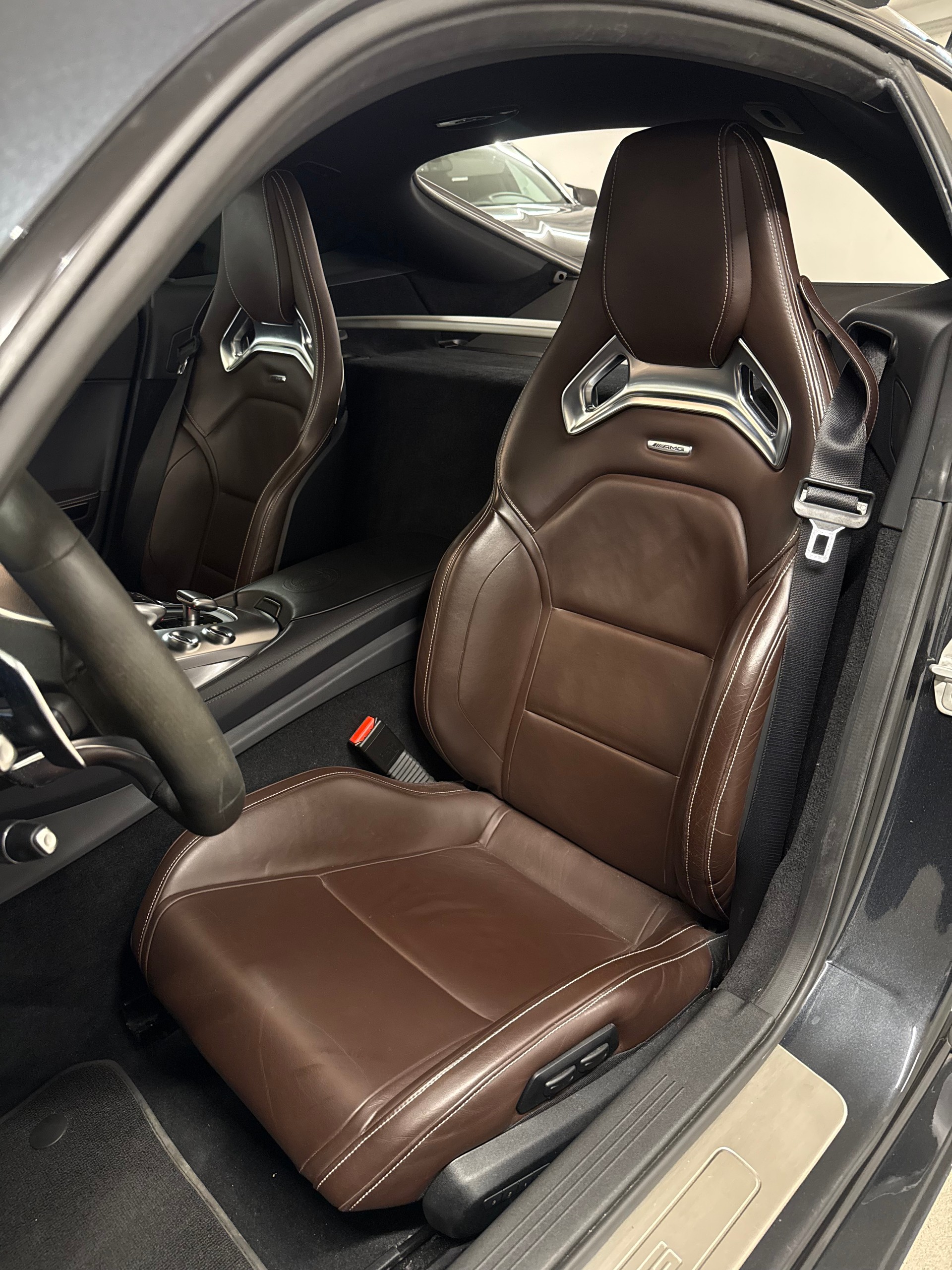 MERCEDES-BENZ AMG GT S Speedshift DCT-image-18