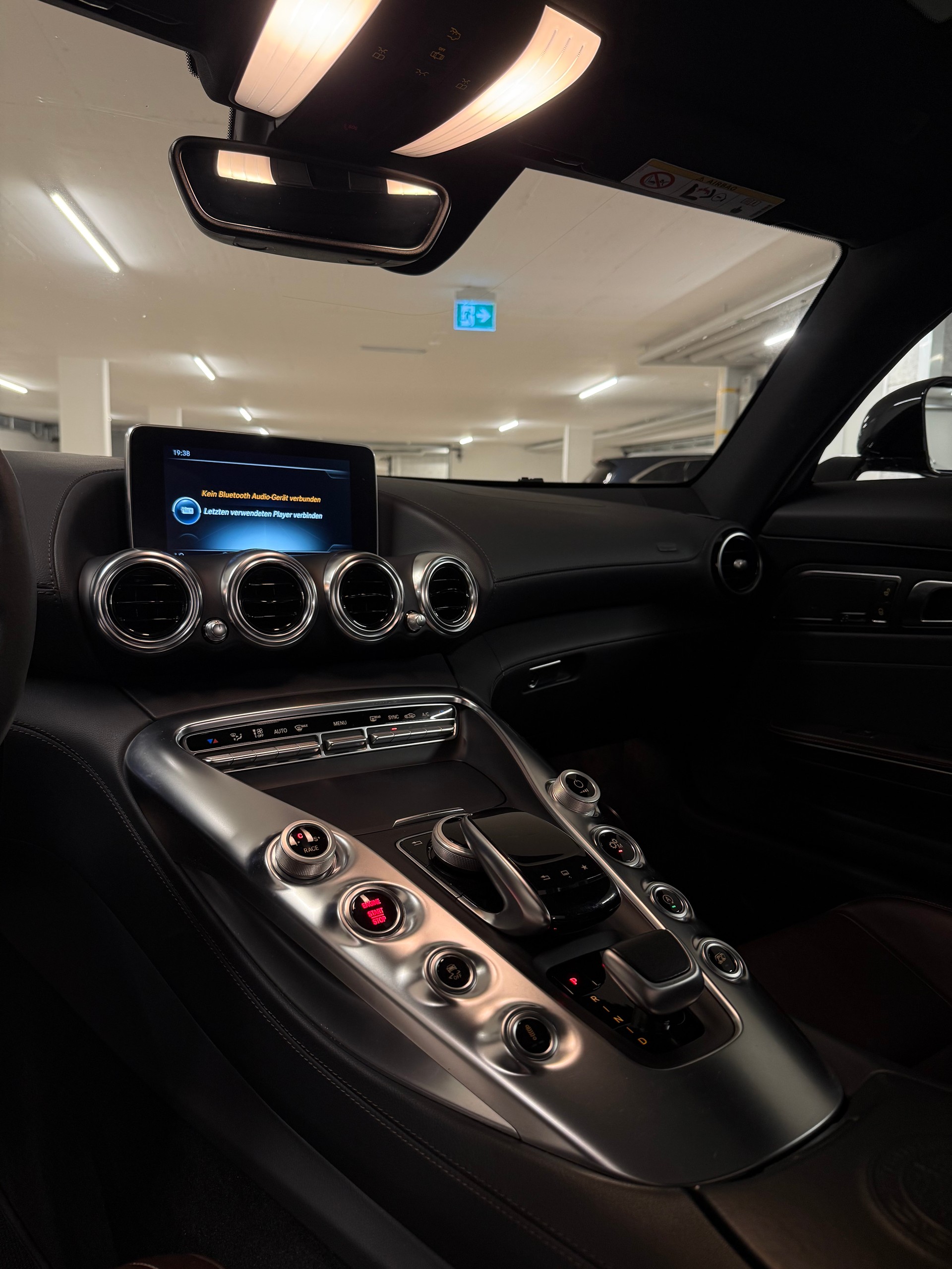 MERCEDES-BENZ AMG GT S Speedshift DCT-image-15