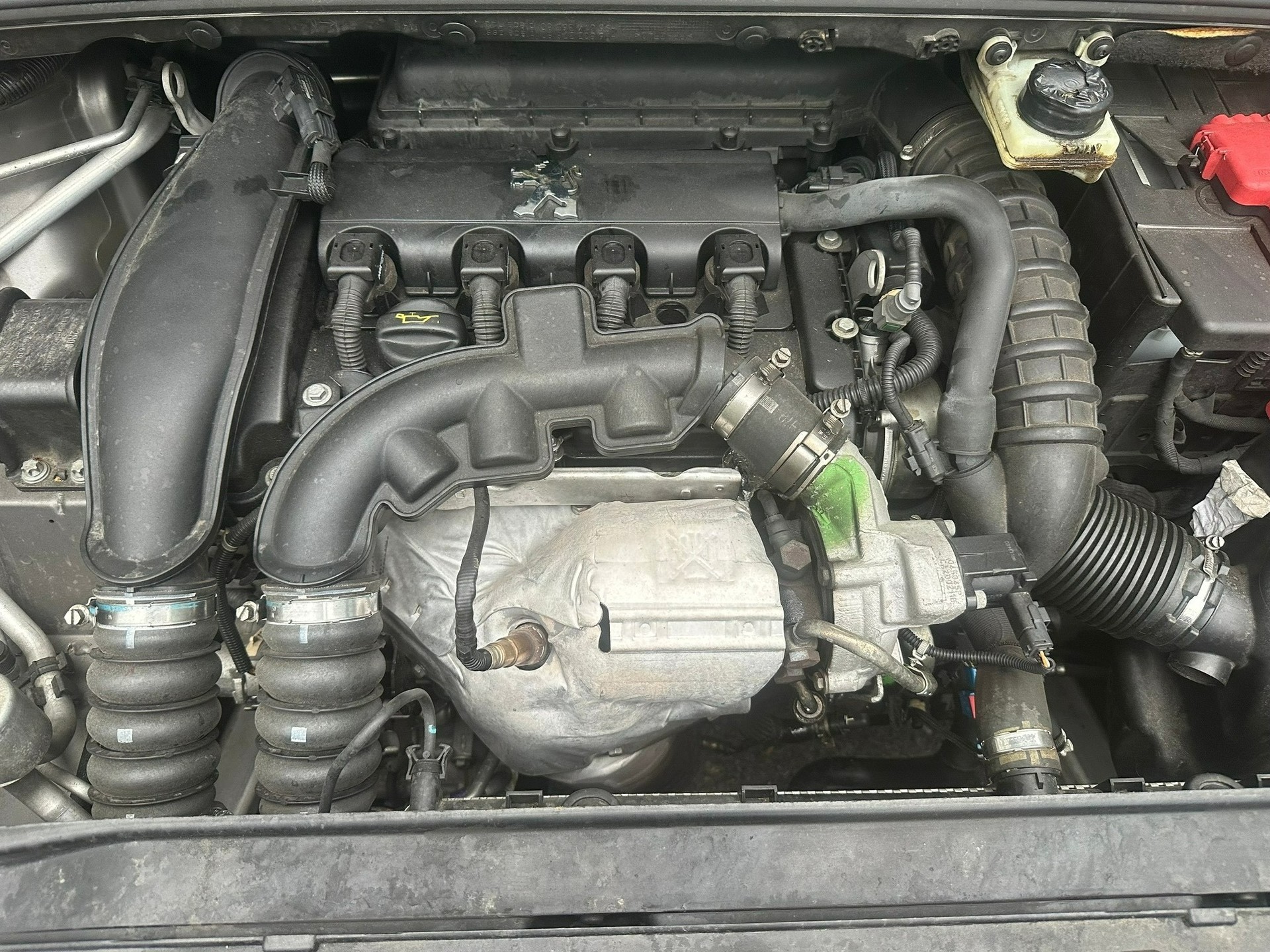 PEUGEOT 308 SW 1.6 16V Turbo Trendy-image-12