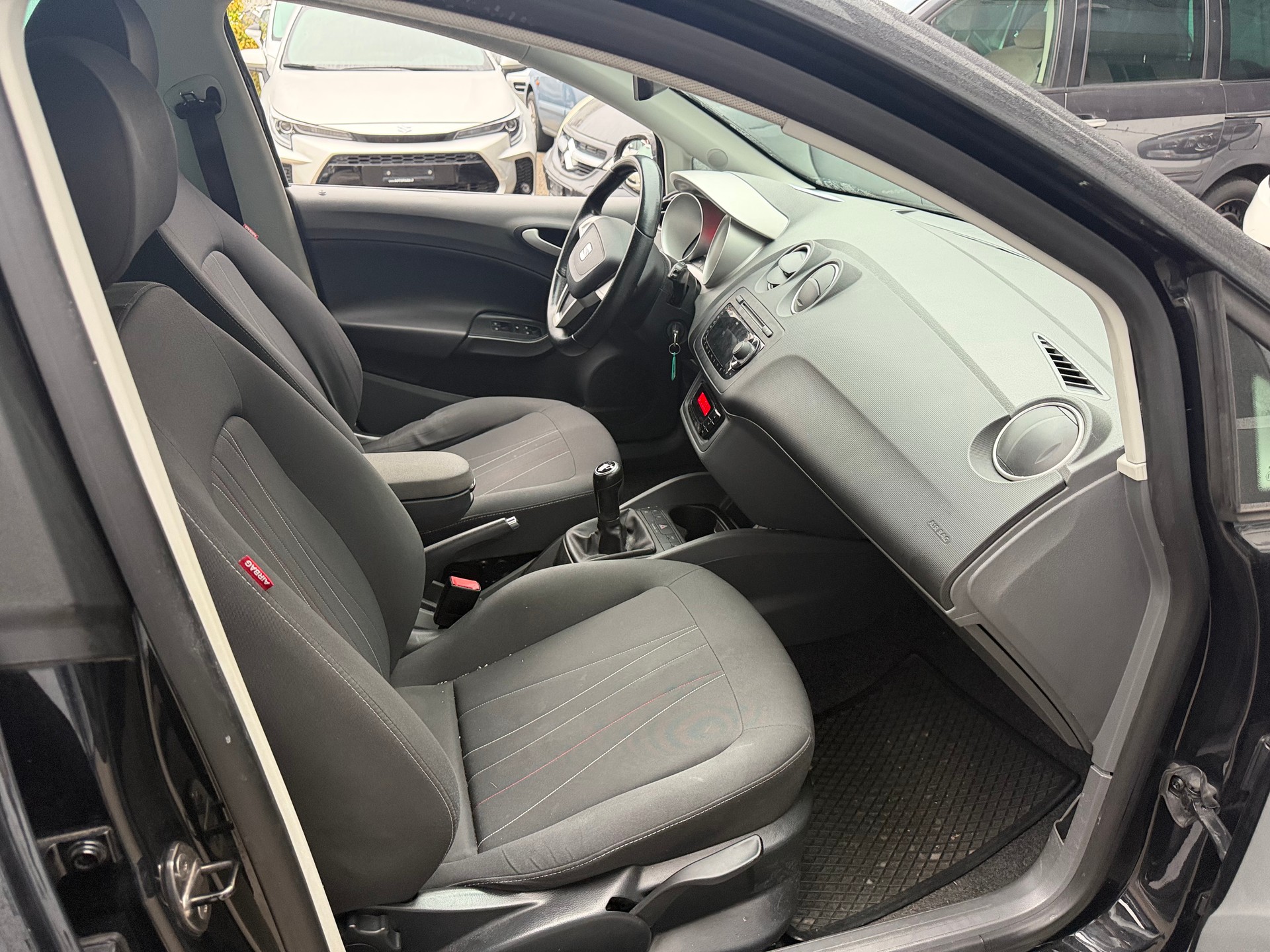 SEAT Ibiza ST 1.2 TSI Sport-image-7
