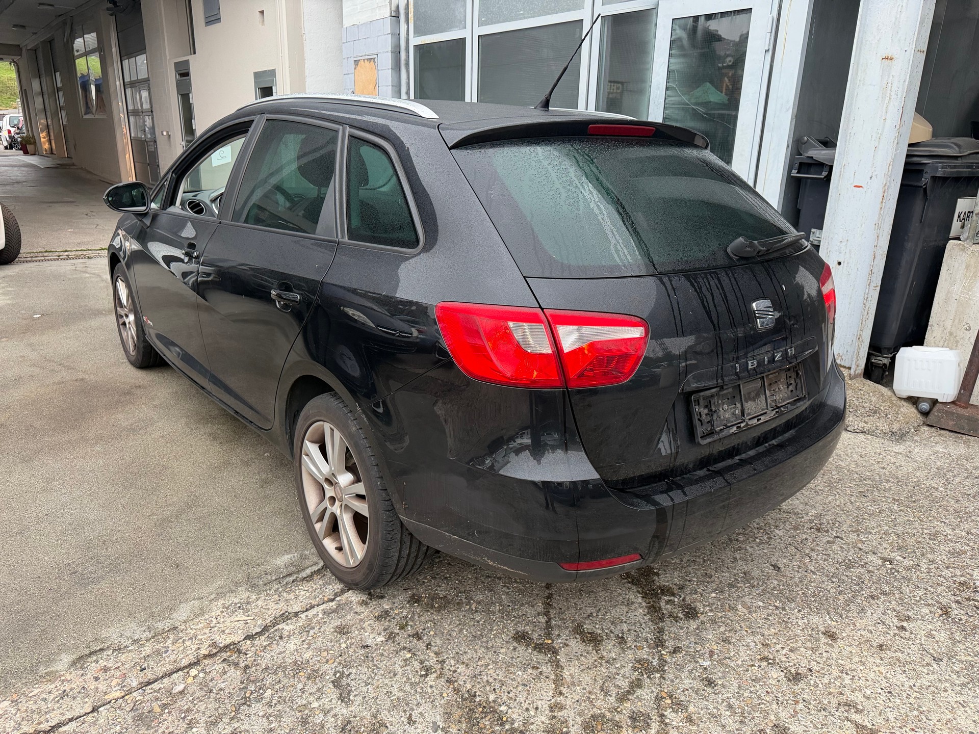 SEAT Ibiza ST 1.2 TSI Sport-image-4