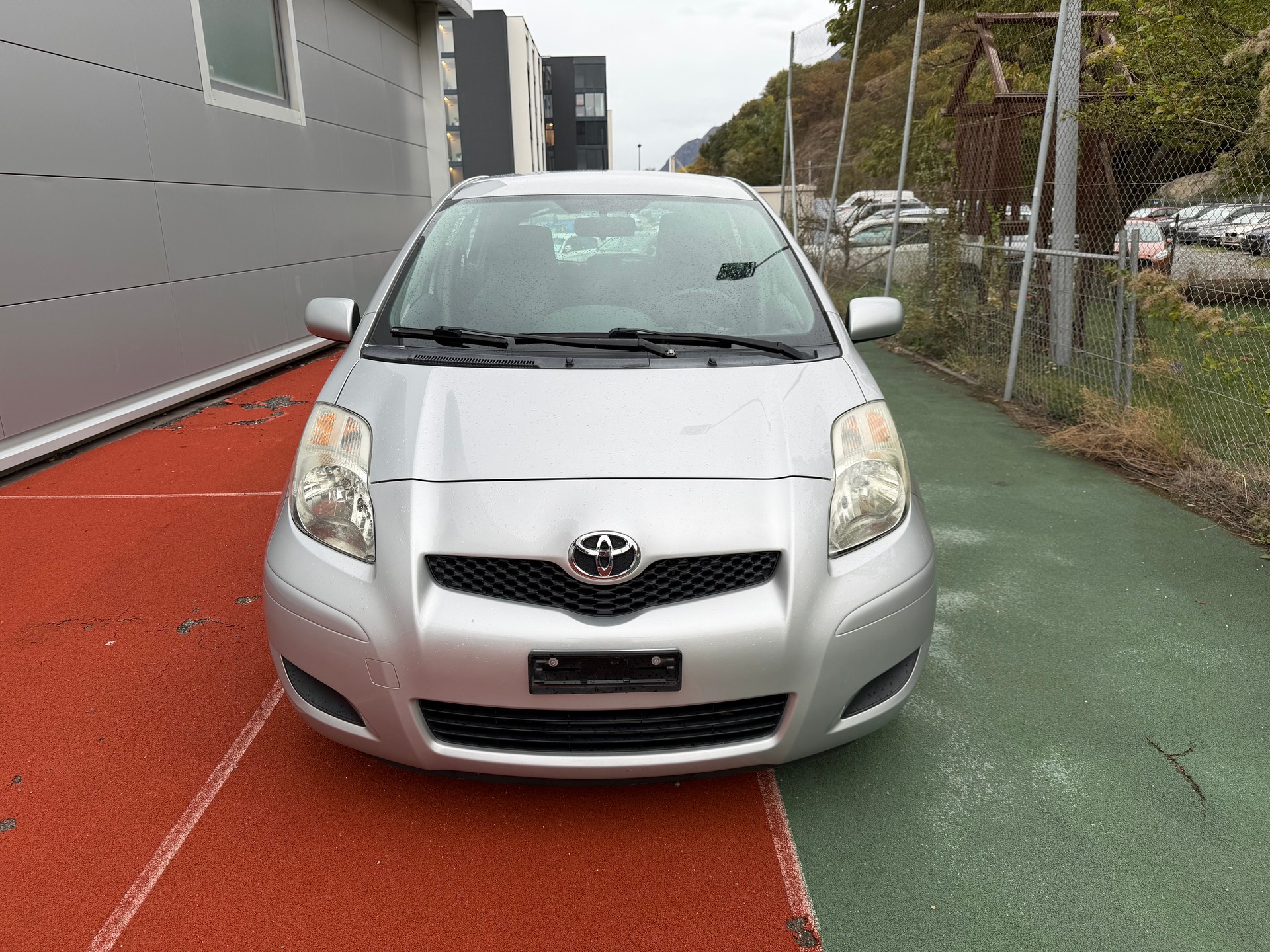 TOYOTA Yaris 1.33 Linea Sol-image-2