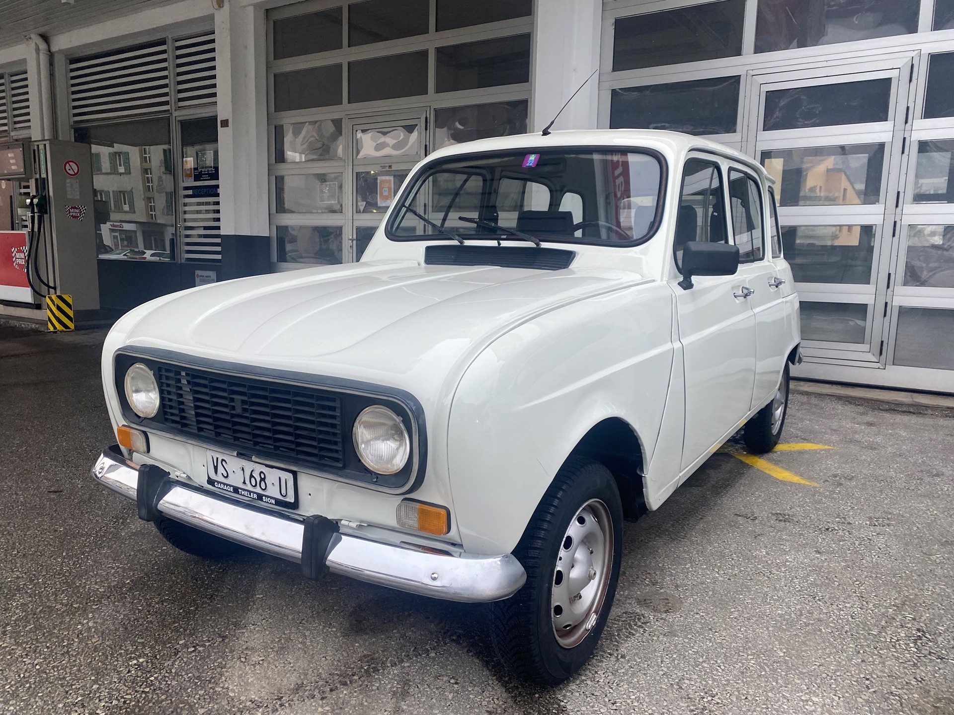 RENAULT R4 1100 GTL-image-0