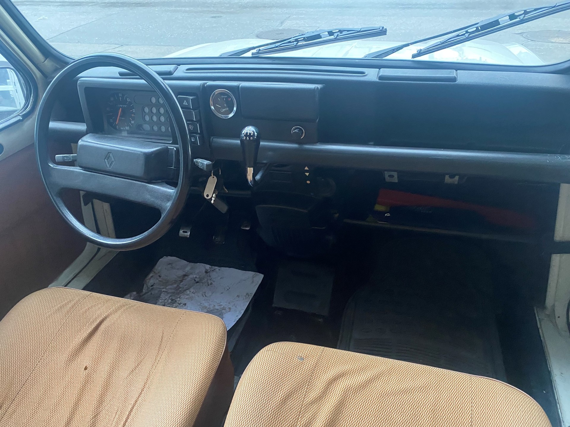 RENAULT R4 1100 GTL-image-4