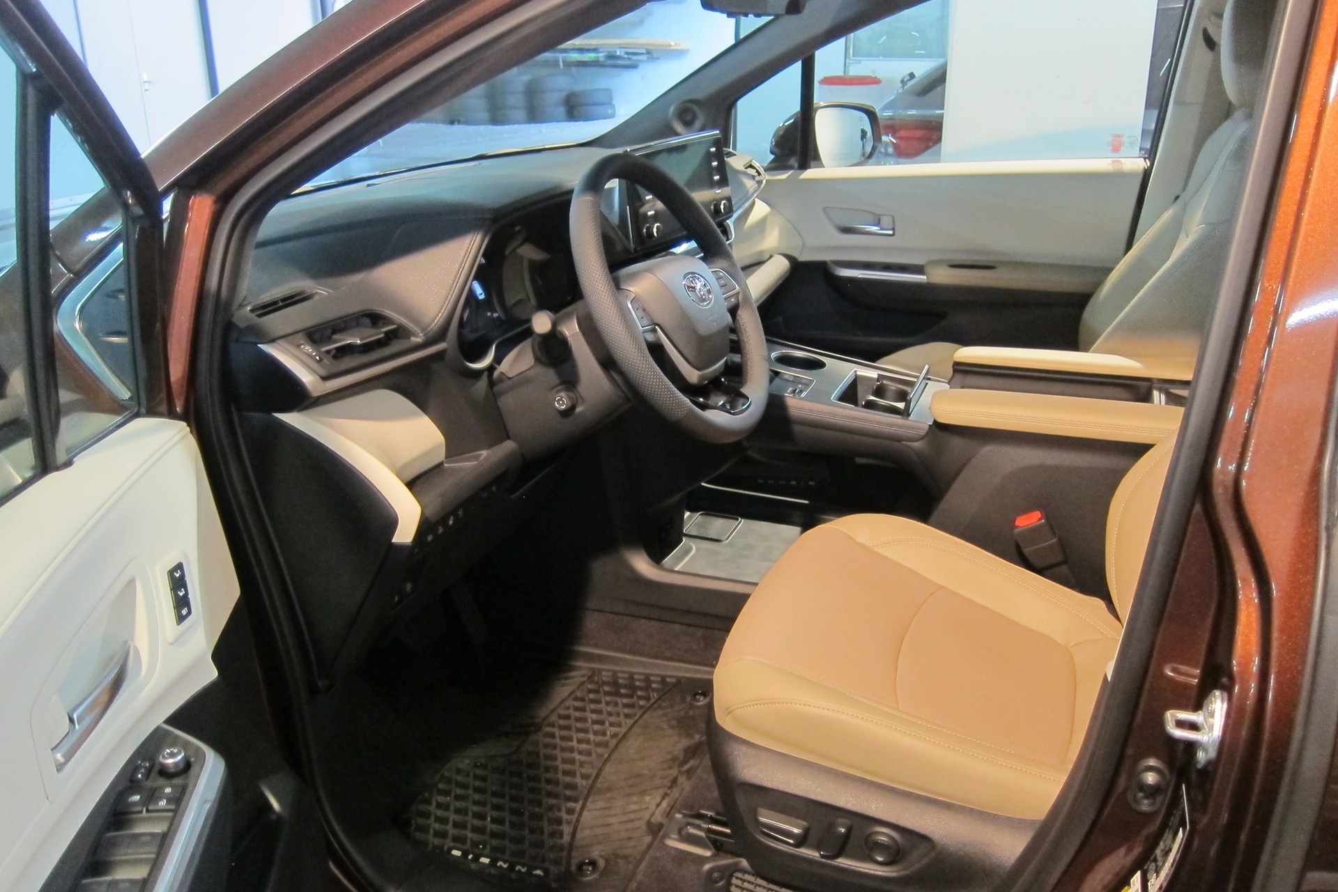 TOYOTA SIENNA HYBRID AWD LIMITED TECHNOLOGY-PAKET-image-9