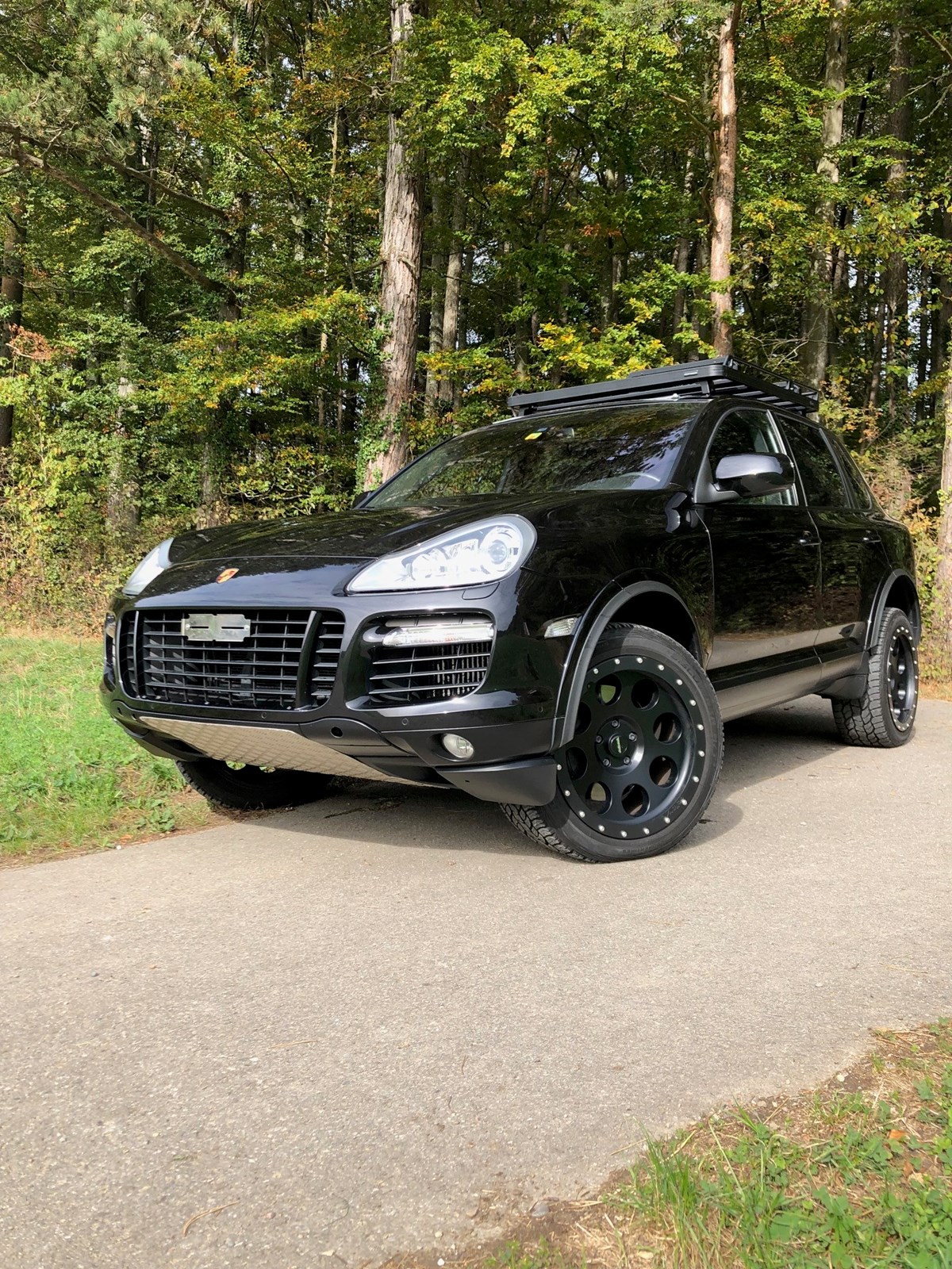 PORSCHE Cayenne Turbo-image-0