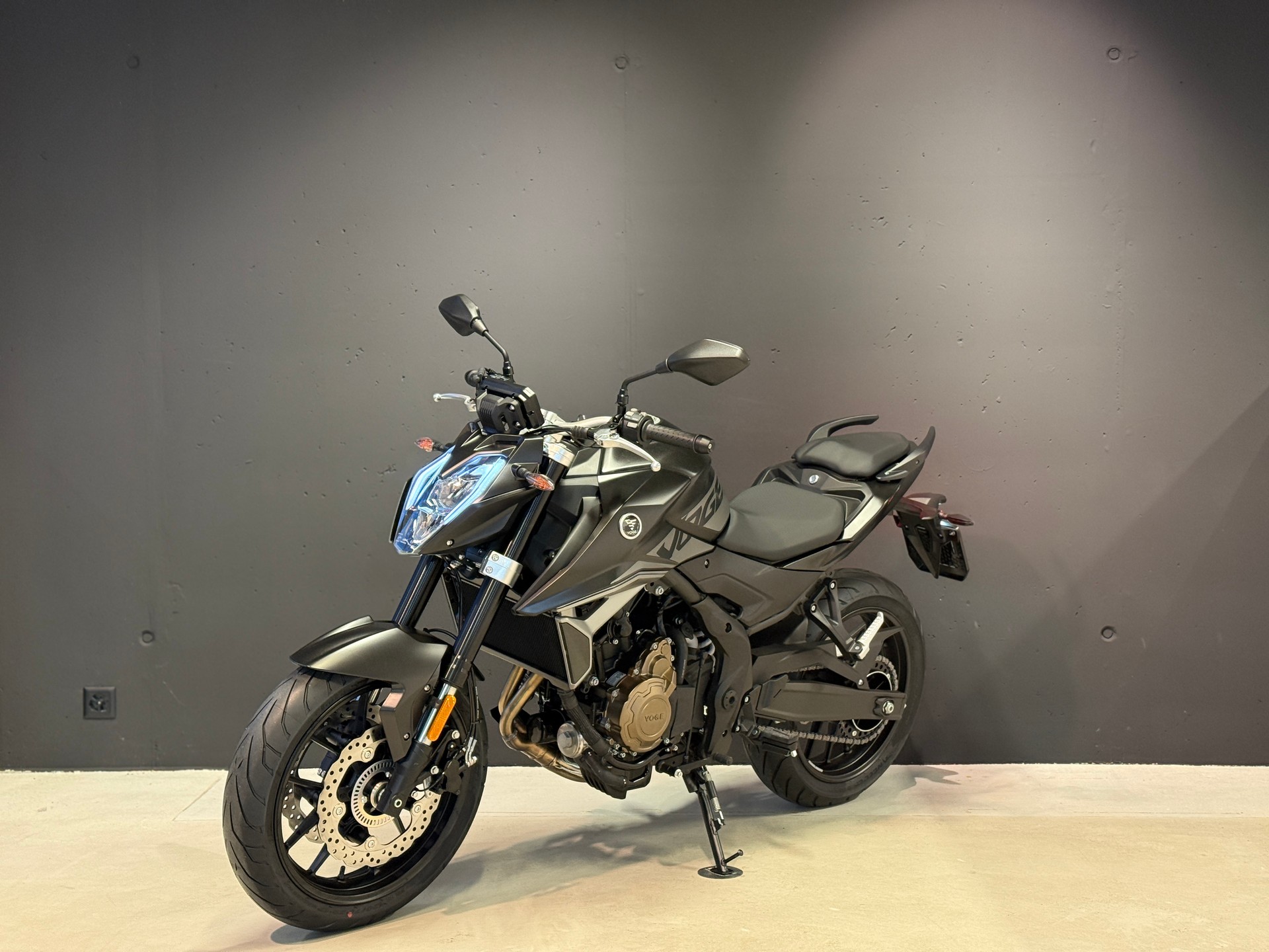 VOGE 625 R-showroom-element-2