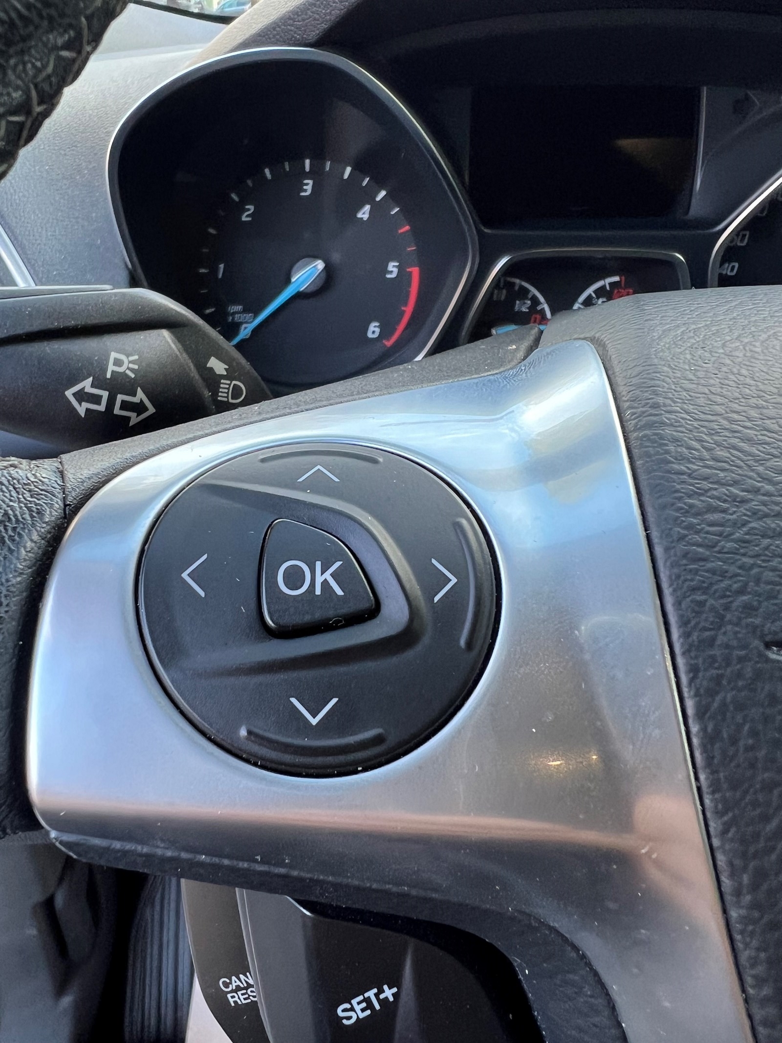 FORD Kuga 2.0 TDCi Titanium S 4WD PowerShift-image-13