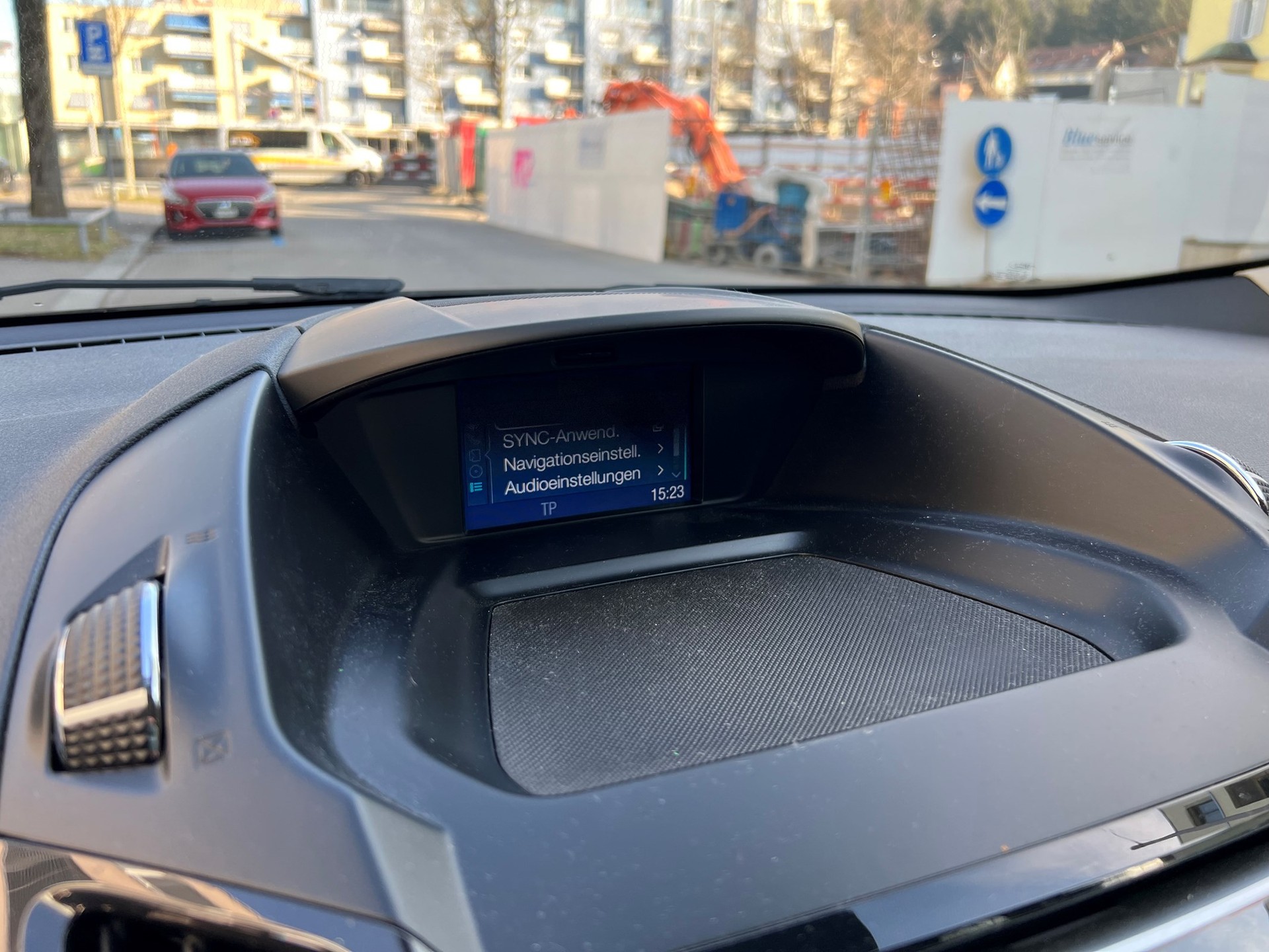 FORD Kuga 2.0 TDCi Titanium S 4WD PowerShift-image-16