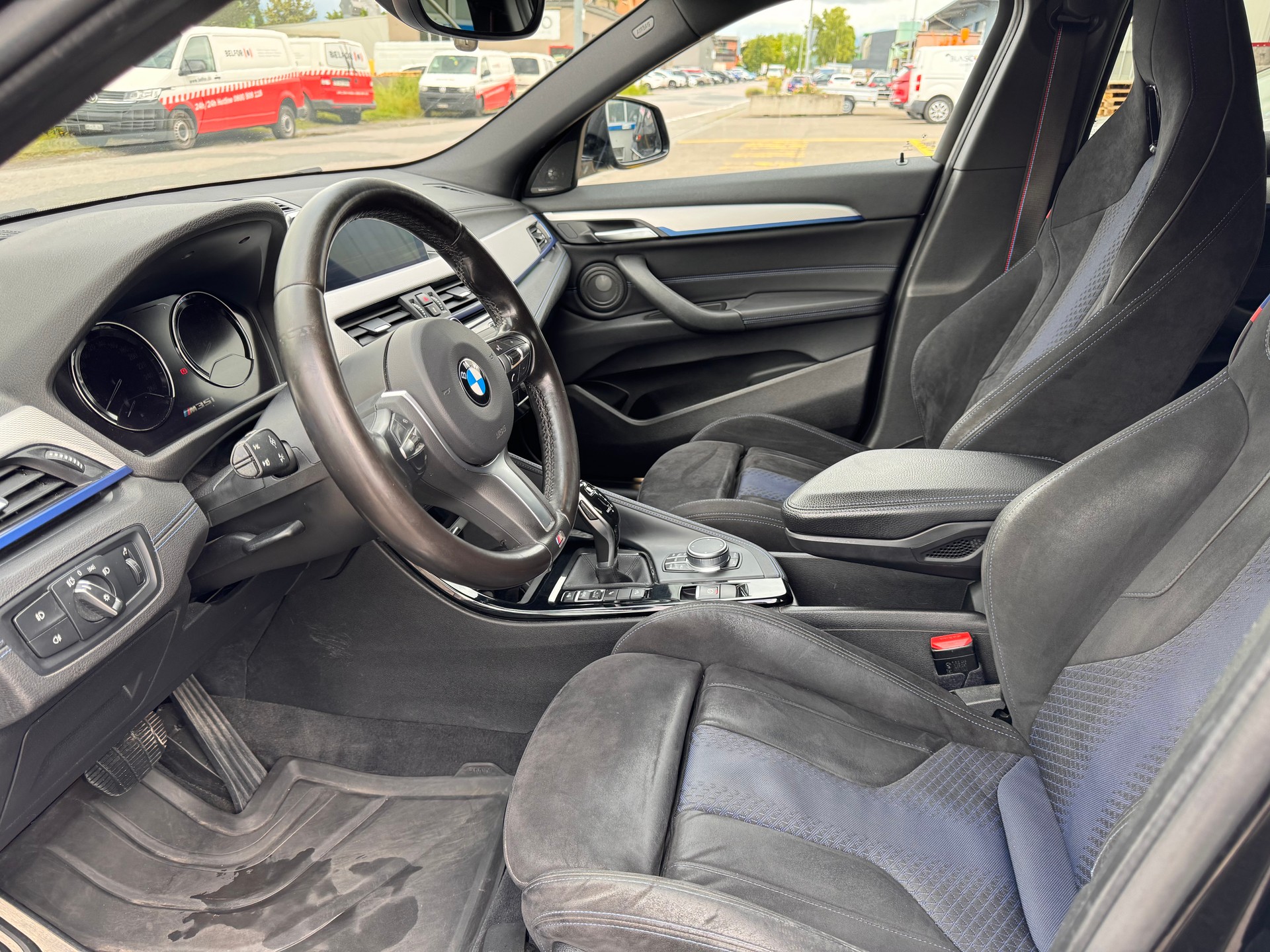 BMW X2 M35i Steptronic-image-6