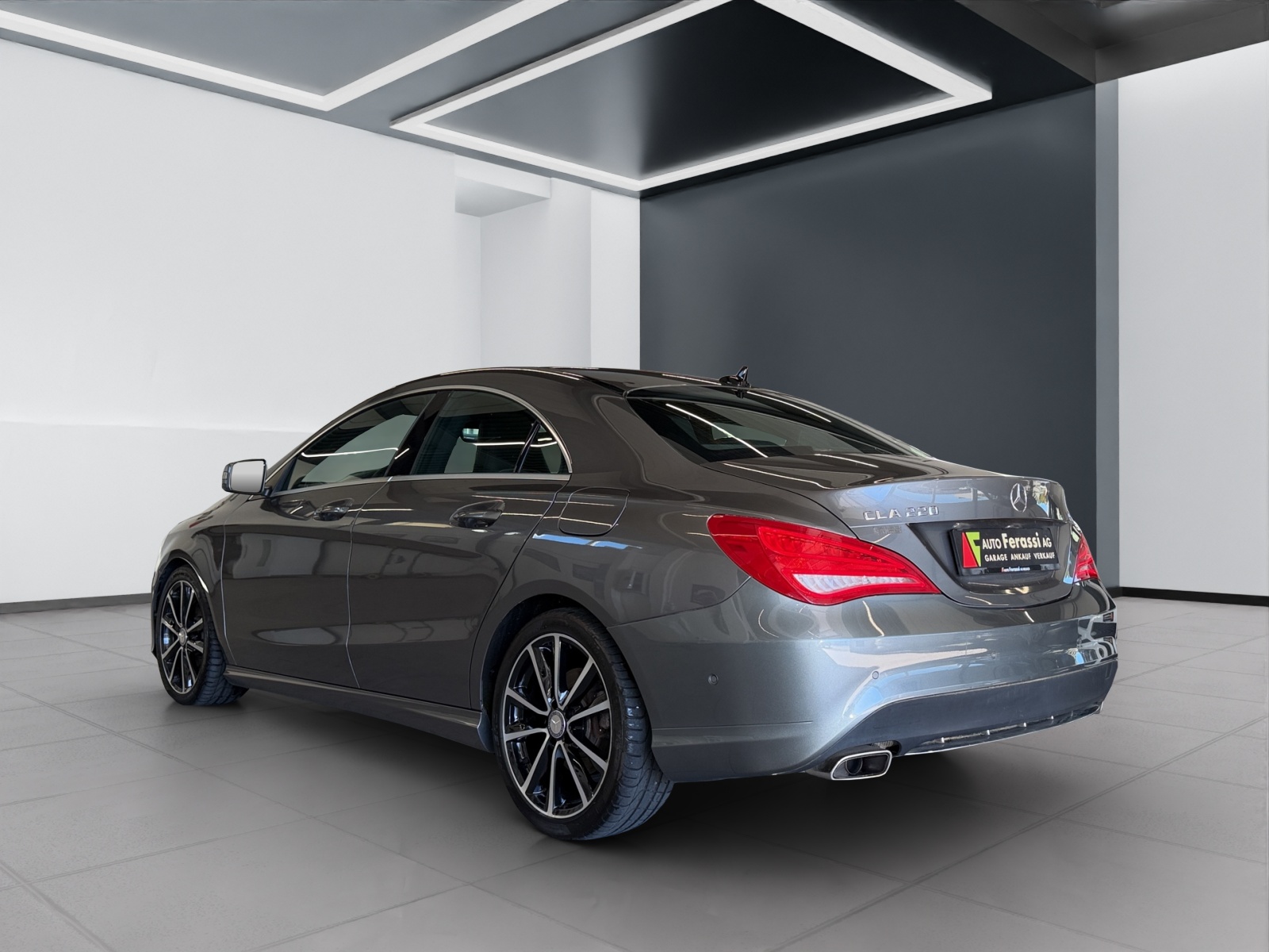 MERCEDES-BENZ CLA 220 CDI Urban 7G-DCT-showroom-element-3