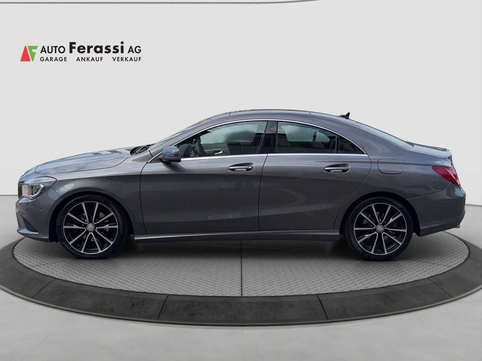 MERCEDES-BENZ CLA 220 CDI Urban 7G-DCT-image-1