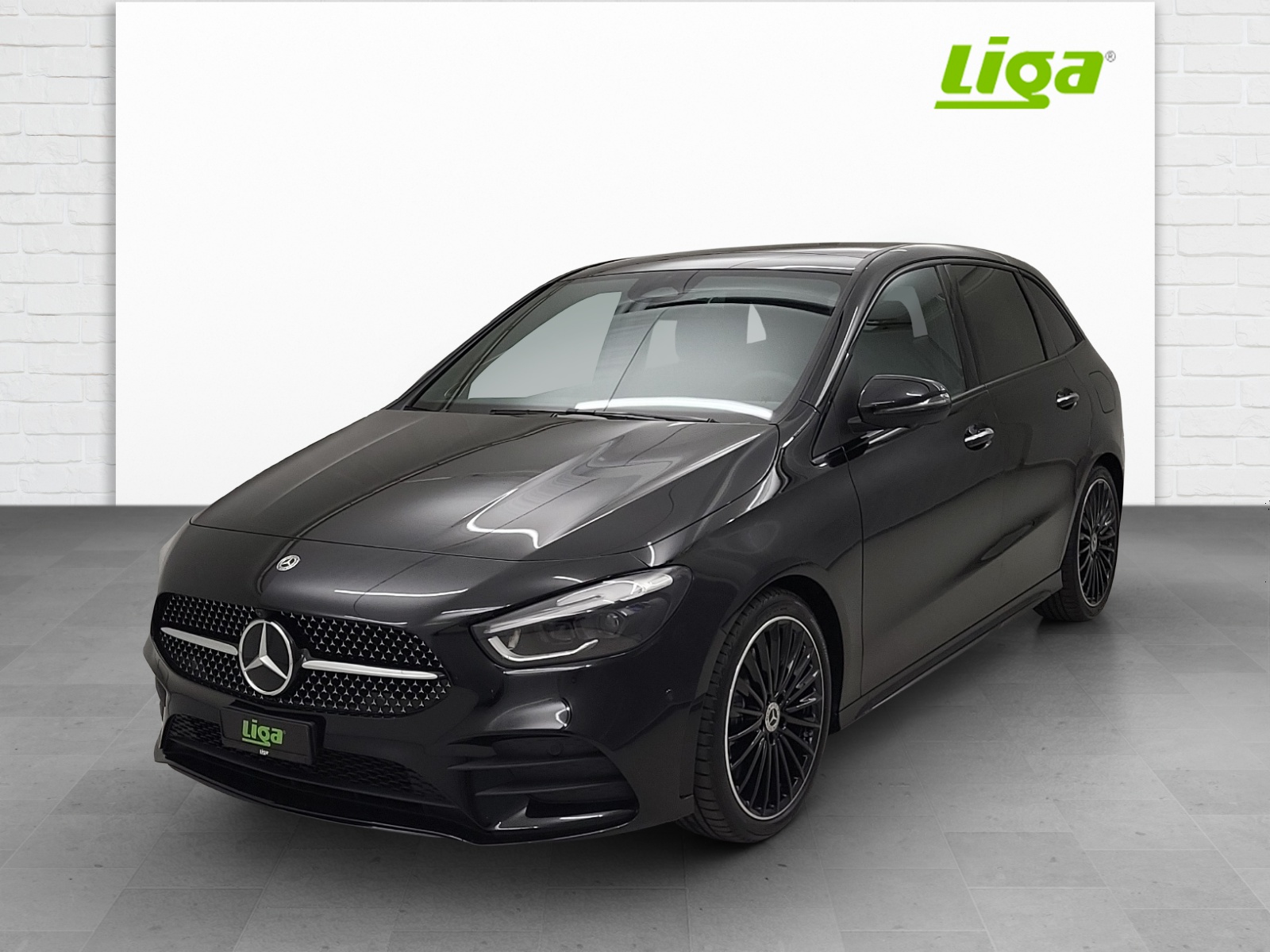 MERCEDES-BENZ B 250 AMG Line 4Matic-image-1