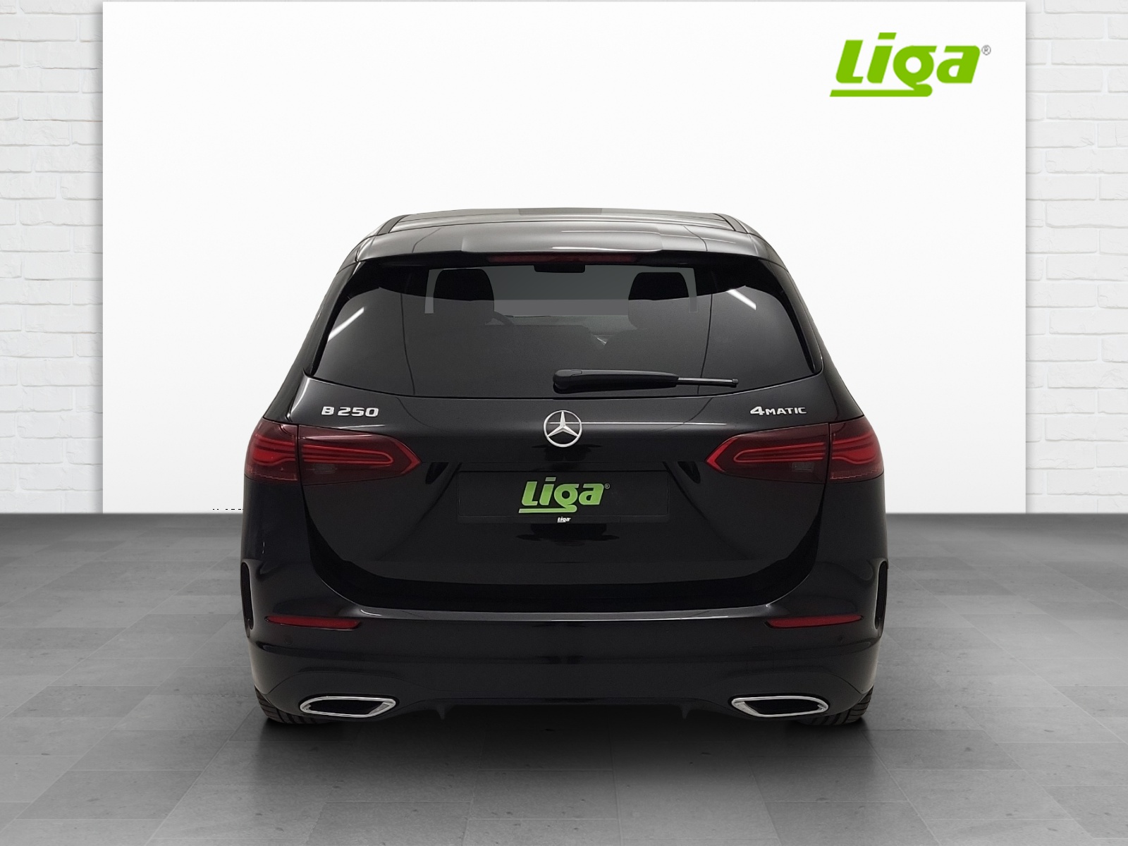 MERCEDES-BENZ B 250 AMG Line 4Matic-image-4