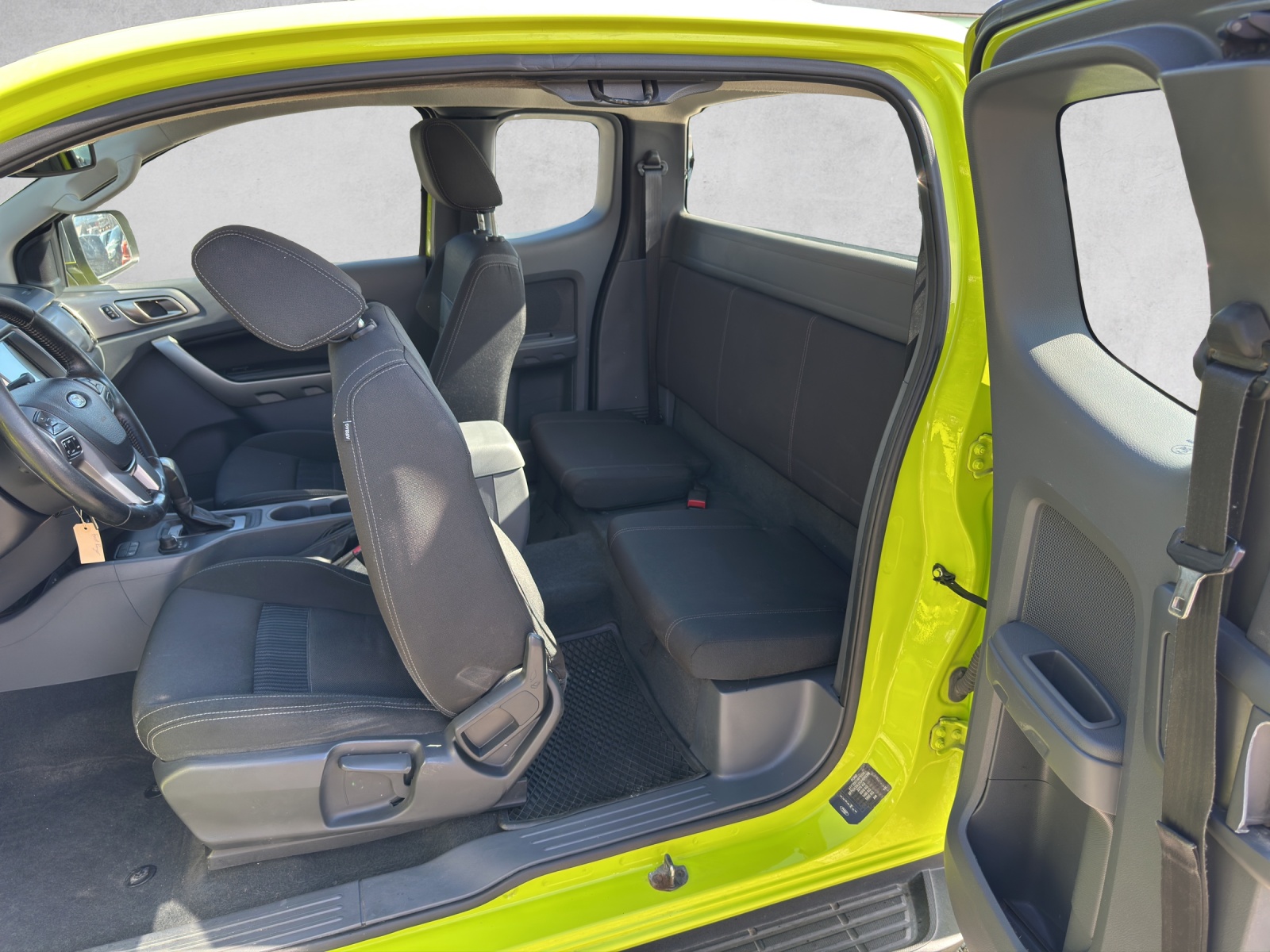 FORD Ranger XLT 2.2 TDCi 4x4 A-image-15