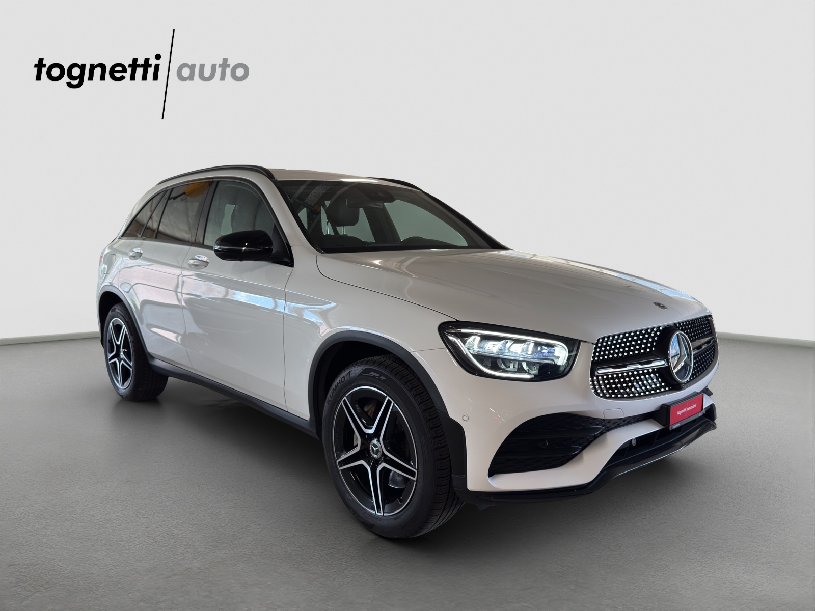 MERCEDES-BENZ GLC 200 4Matic Night Star 9G-Tronic-image-1