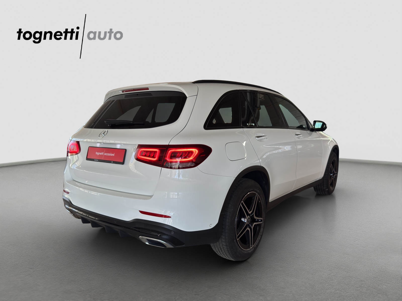 MERCEDES-BENZ GLC 200 4Matic Night Star 9G-Tronic-image-3