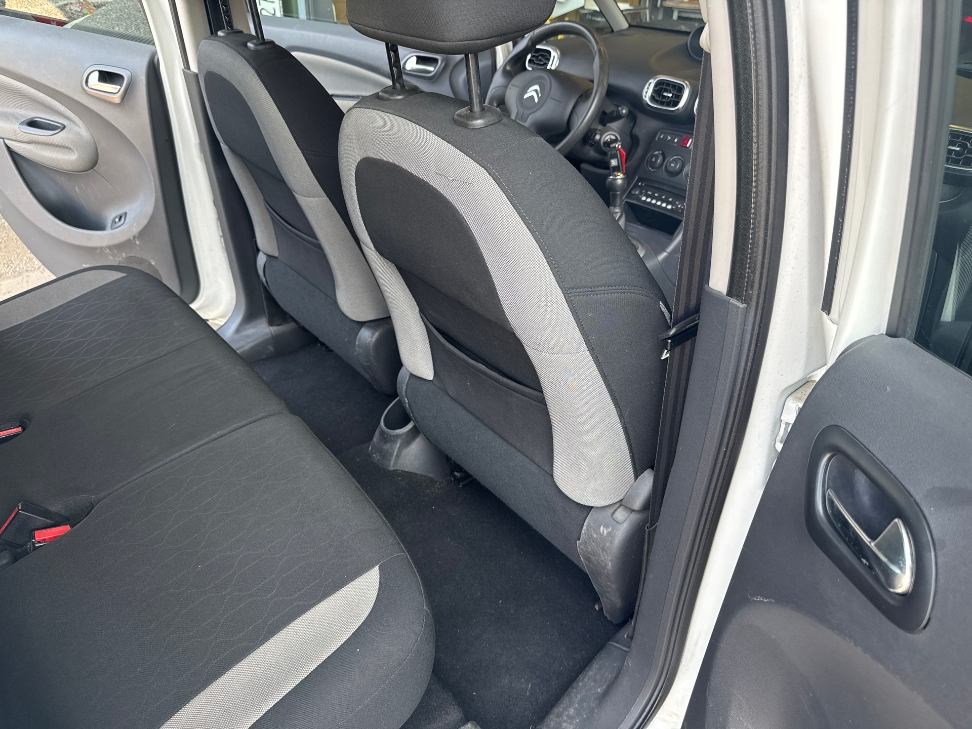 CITROEN C3 Picasso 1.6i 16V Séduction-image-10