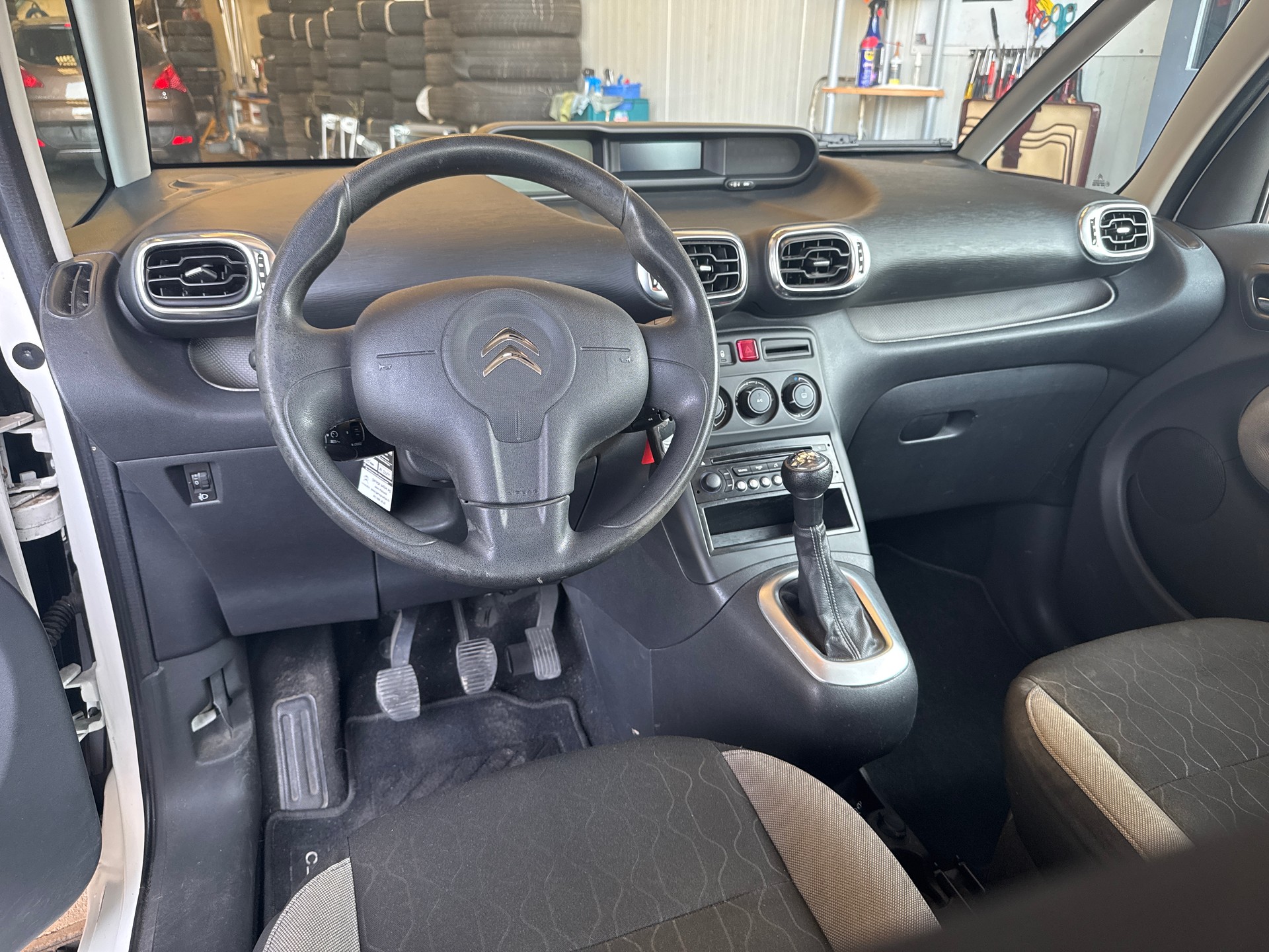 CITROEN C3 Picasso 1.6i 16V Séduction-image-8