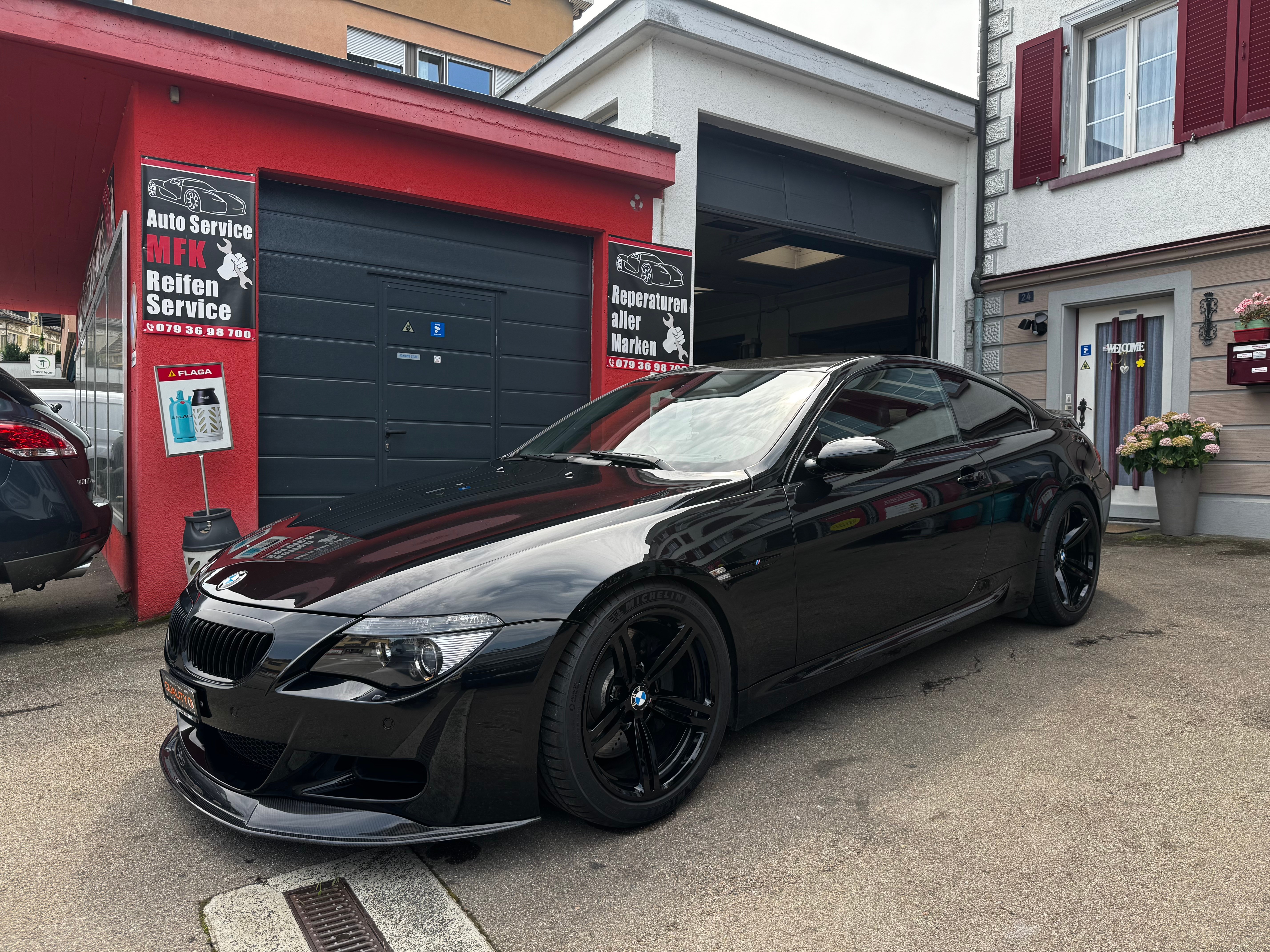 Car photo
