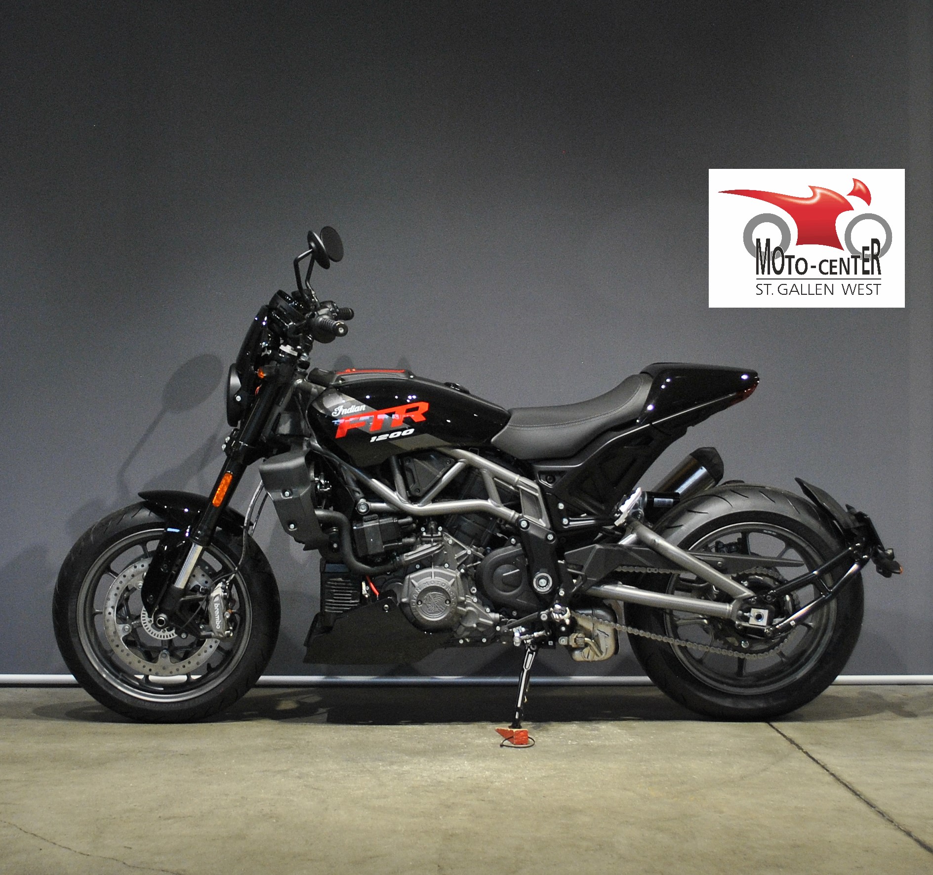 INDIAN FTR Sport-showroom-element-2