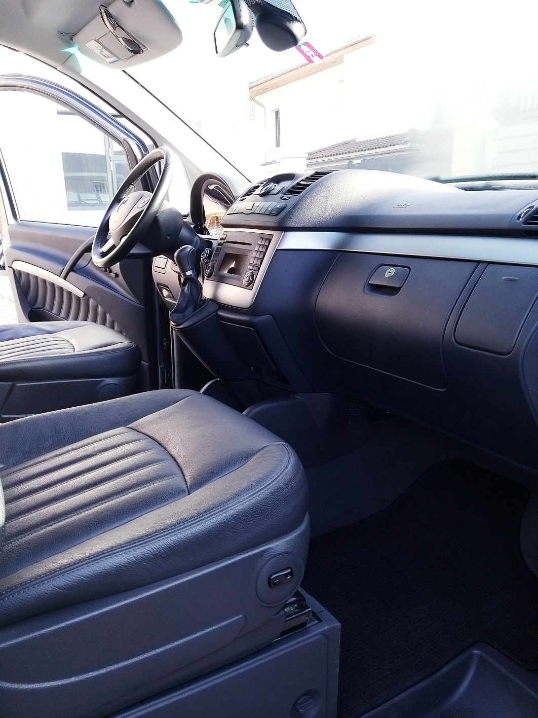 MERCEDES-BENZ VIANO-image-5