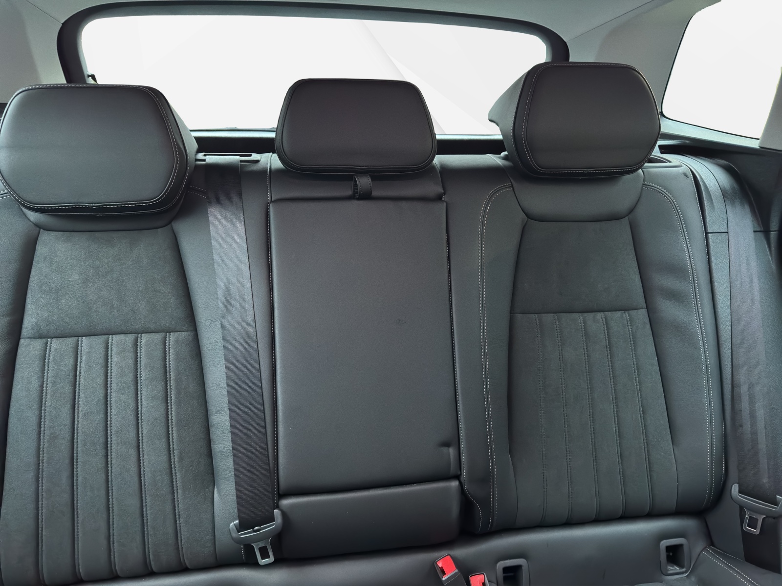 SKODA Karoq 1.5 TSI Selection DSG-image-14
