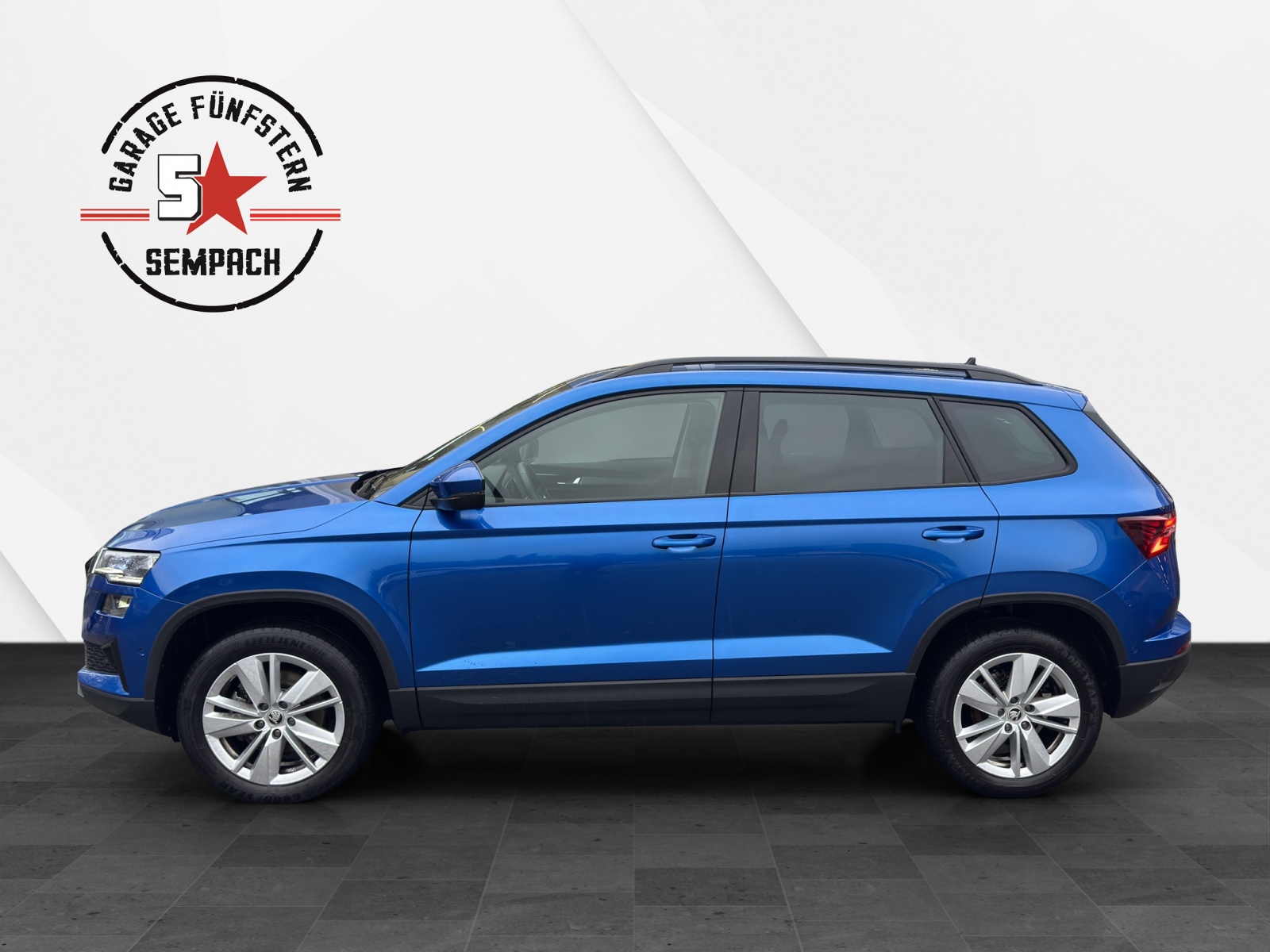 SKODA Karoq 1.5 TSI Selection DSG-showroom-element-1